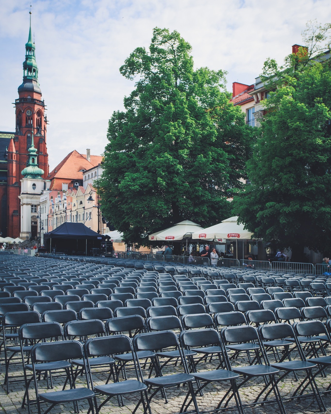 Wszystko gotowe
#WorkGroupEvents #PomyslRealizacjaEfekt #RealizacjaImprez #event #wydarzenie #eventydlafirm #legnica #koncerty