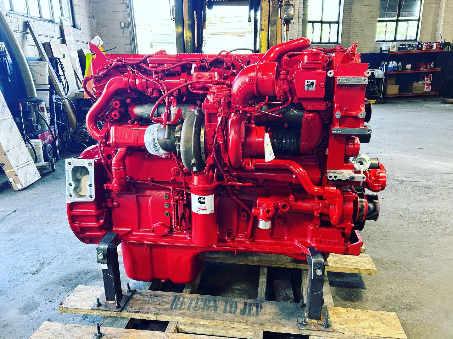 ISX15 Engine Replacement, Idler Gear Failure #cummins #peterbilt #yonkersny #truckrepair