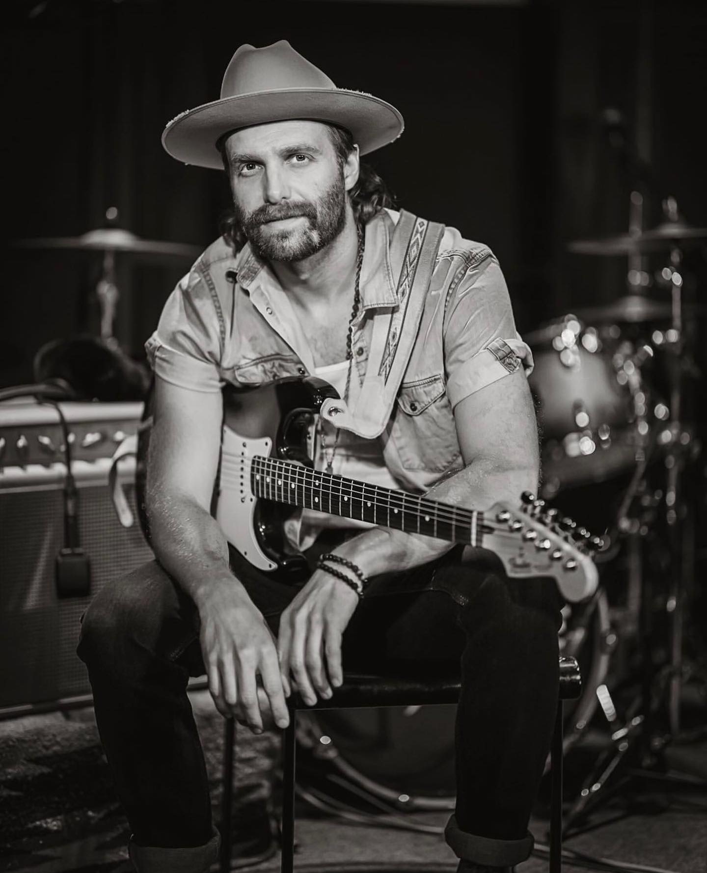 Tonight! King Kyote 5:30-8:30pm #livemusic #catchmeonthedeck #maine #ogunquit