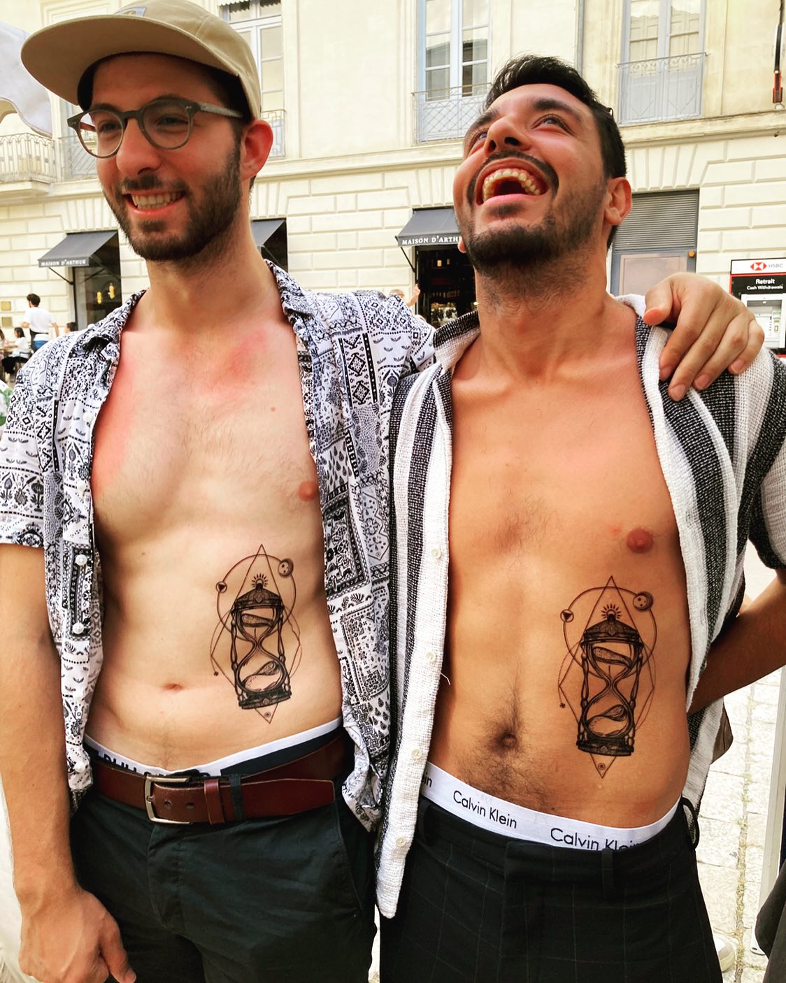 @poptattoo.fr #tatouageephemere #tatougetemporaire #baratattoo #jeudisdenimes #maisoncarrée