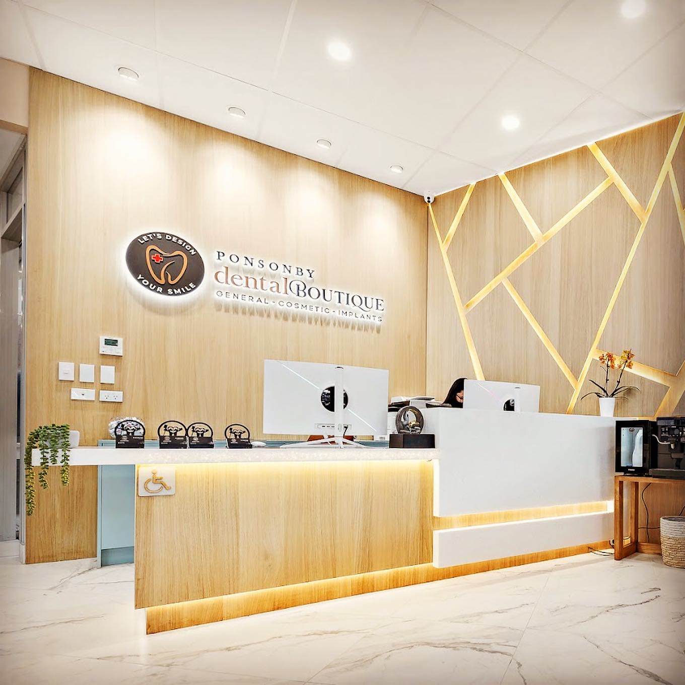 Going to the dentist doesn’t need to be a slog! Especially when it looks this fabulous! Thanks @ponsonby.dental.boutique for trusting by me with your branding and signage design for the new practice!
#milabstudios #brandingdesign #signagedesigner #graphicdesigner
