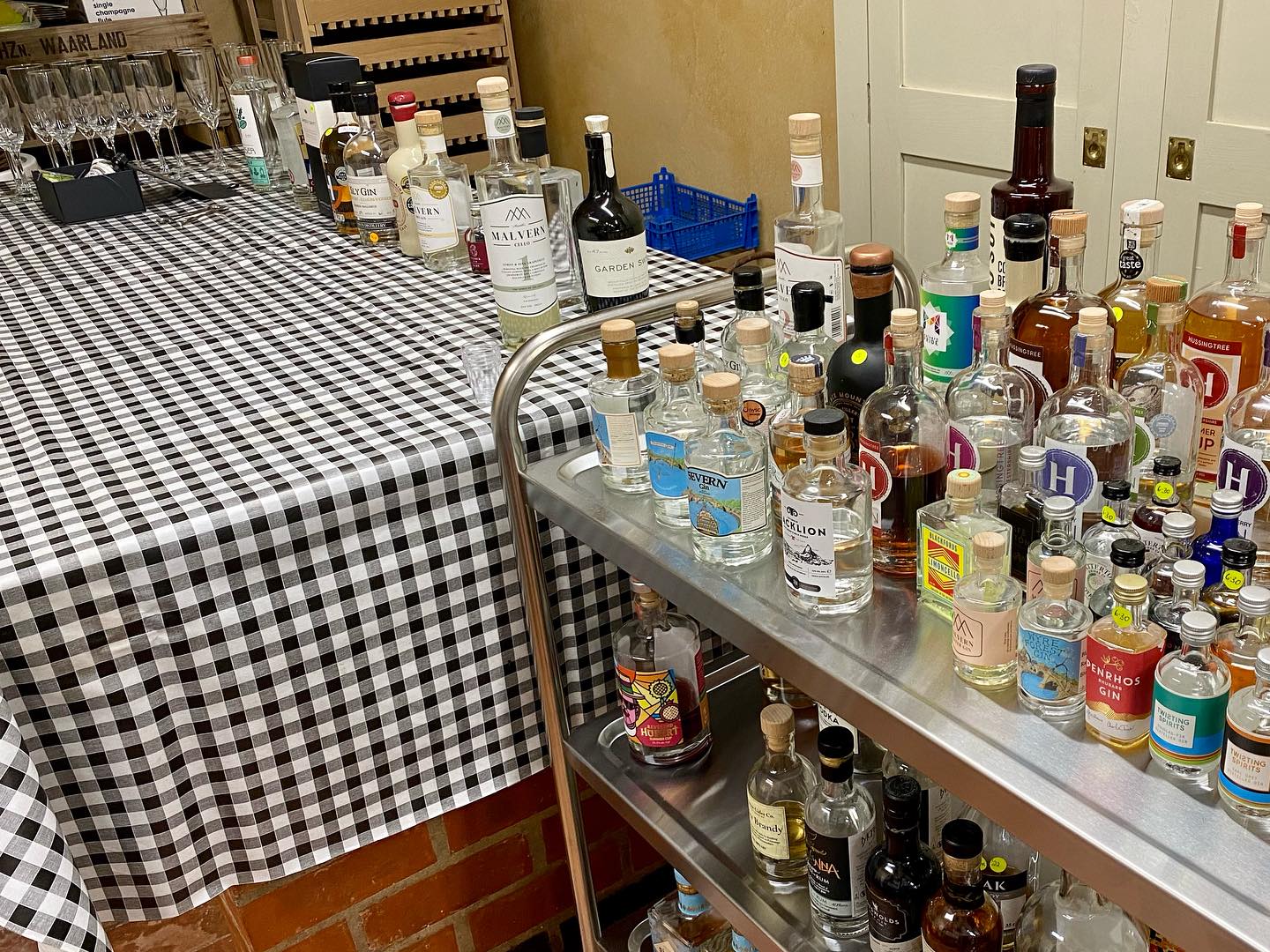 Prepping a little G&T section for this weekend’s #ginfestival in Malvern.
.
.
.
.
.
.
#gin #gintonic #cocktails #malvern #malvernhills #threecounties #worcestershire #spirits #alcohol #liqueur