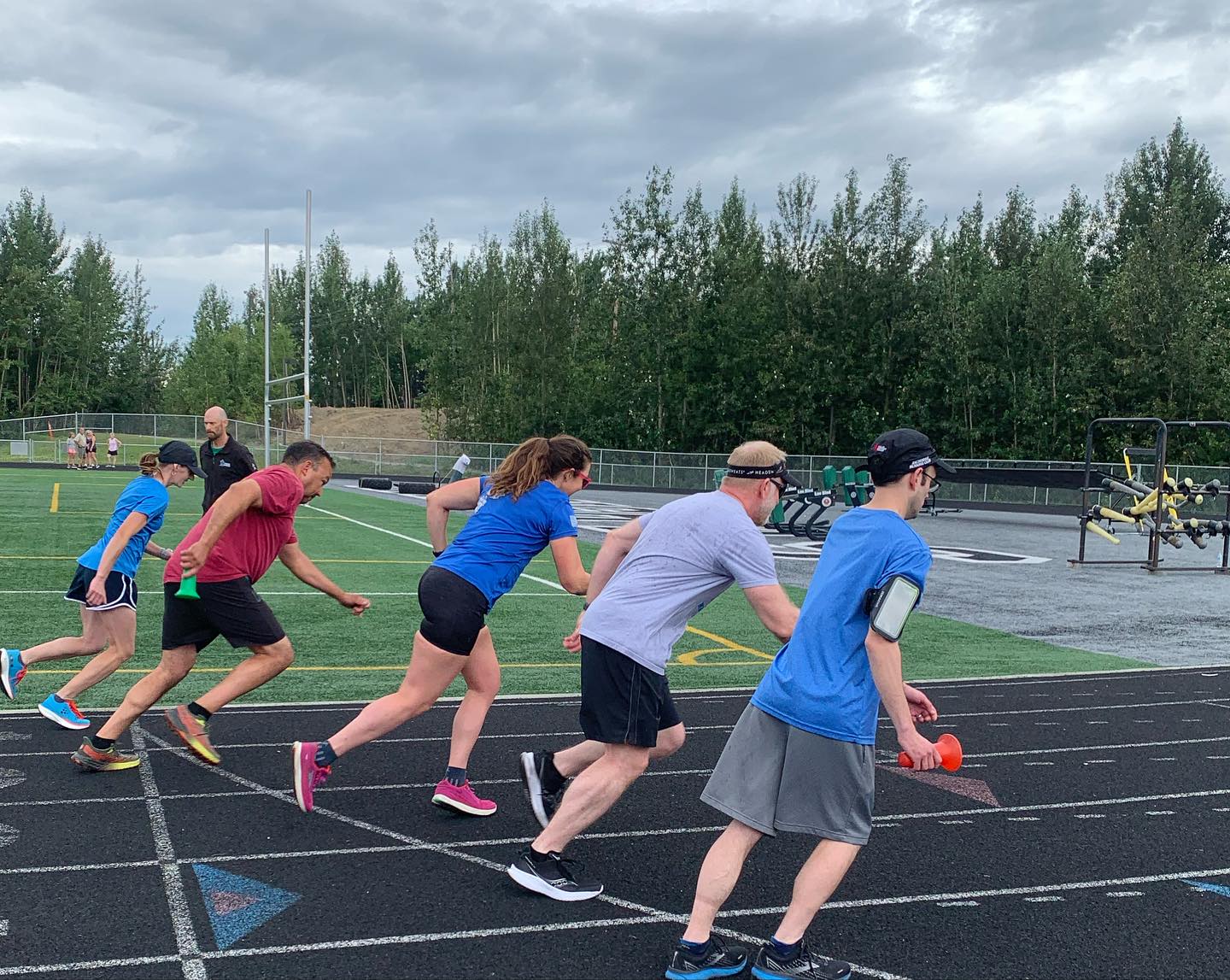 We finished our 2023 regular season last week with a relay! A huge thank you to our coaches and all our runners for such a wonderful season!
Did you miss the regular season or just want more? Sign up for the MatSu Running Clubâs 2023 Extended Season (Aug. 22 - Sept. 26) at matsurunningclub.org.
The first extended season practice will be Tuesday, August 22nd at 6pm. Extended season consists of 6 sessions focusing on both track and trail running. We meet at Colony and Palmer High Schools. You can join us for extended season even if you didnât do the regular season!