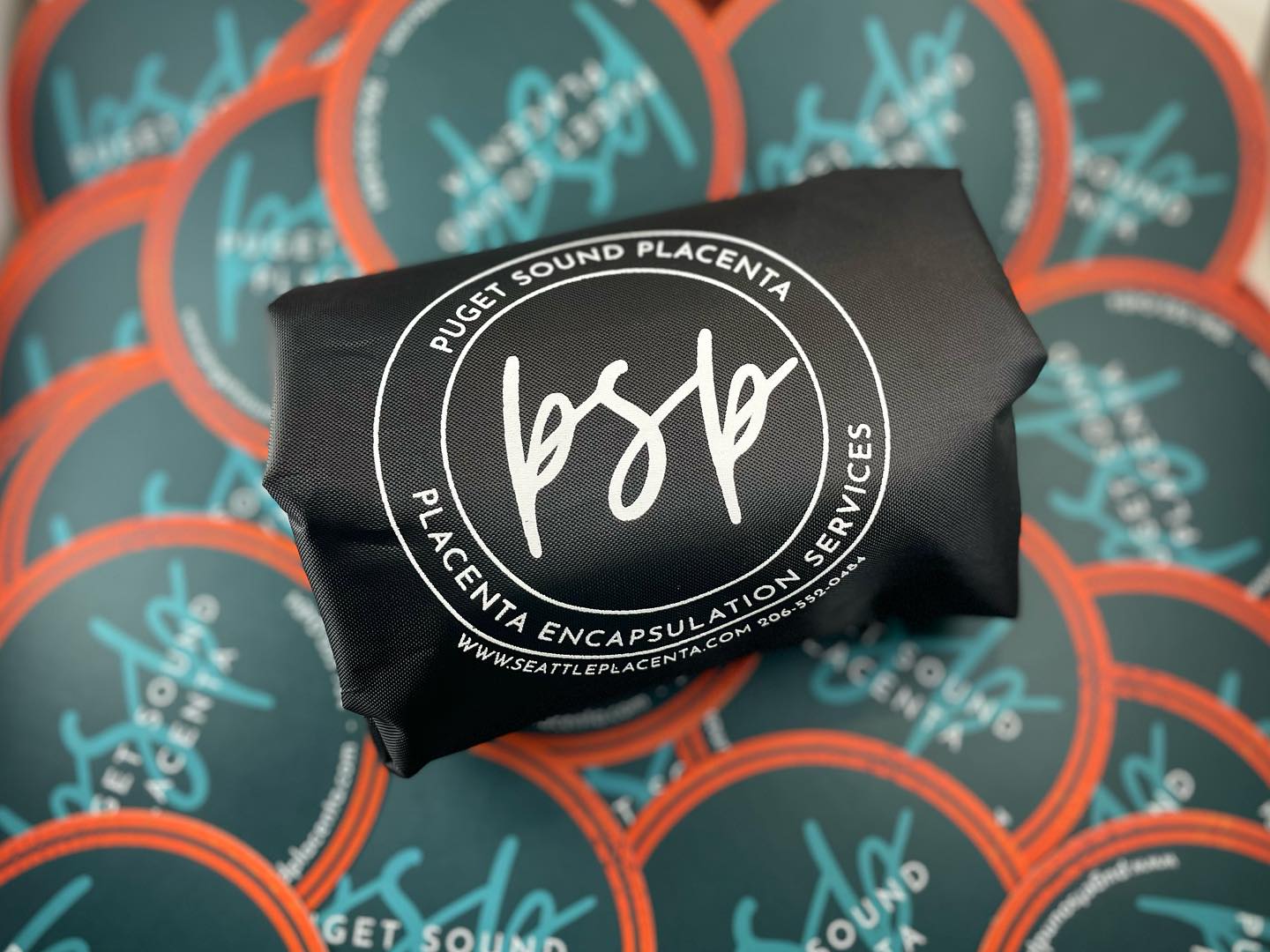 Our new transport bags are wrapped and ready to go!
#thefourthtrimester
#welcometothefourthtrimester #thejourneybegins #thisisyourpostpartum #hospitalbirth #placenta #placentamagic
#placentaencapsulation #placentapills #seattleplacenta #pugetsoundplacenta
#postpartumhealth #postpartumhealth #betterpostpartum
#tacomaplacentaencapsulation #tacomaplacenta
