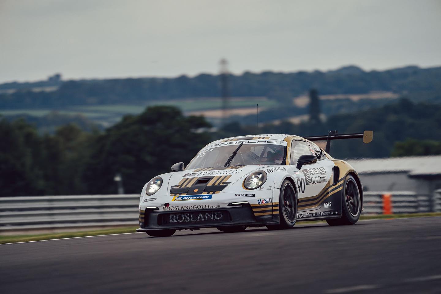 A solid day testing yesterday at Donington Park! P4 and P3 in the sessions, with time in the tank. Really happy with the progress we have been making, I’m looking forward to tomorrow for qualifying!
Many thanks to the team @roslandgoldracing @century_msport for a fantastic car, roll on tomorrow 😮💨🏁
Also, enjoy the two photos at the end, skids in motion 😂🫣
#porsche #911gt3 #porsche911 #porschegt3cup #porsche911gt3cup #gt3cup #carreracup #porschecarreracup #porschecarreracupgb #carreracupgb #racing #racecar #itv #btcc #toca #roslandgold #roslandgoldracing #roslandgoldracingbycentury #centurymotorsport #carguystv #joshmalin #joshmalinracing