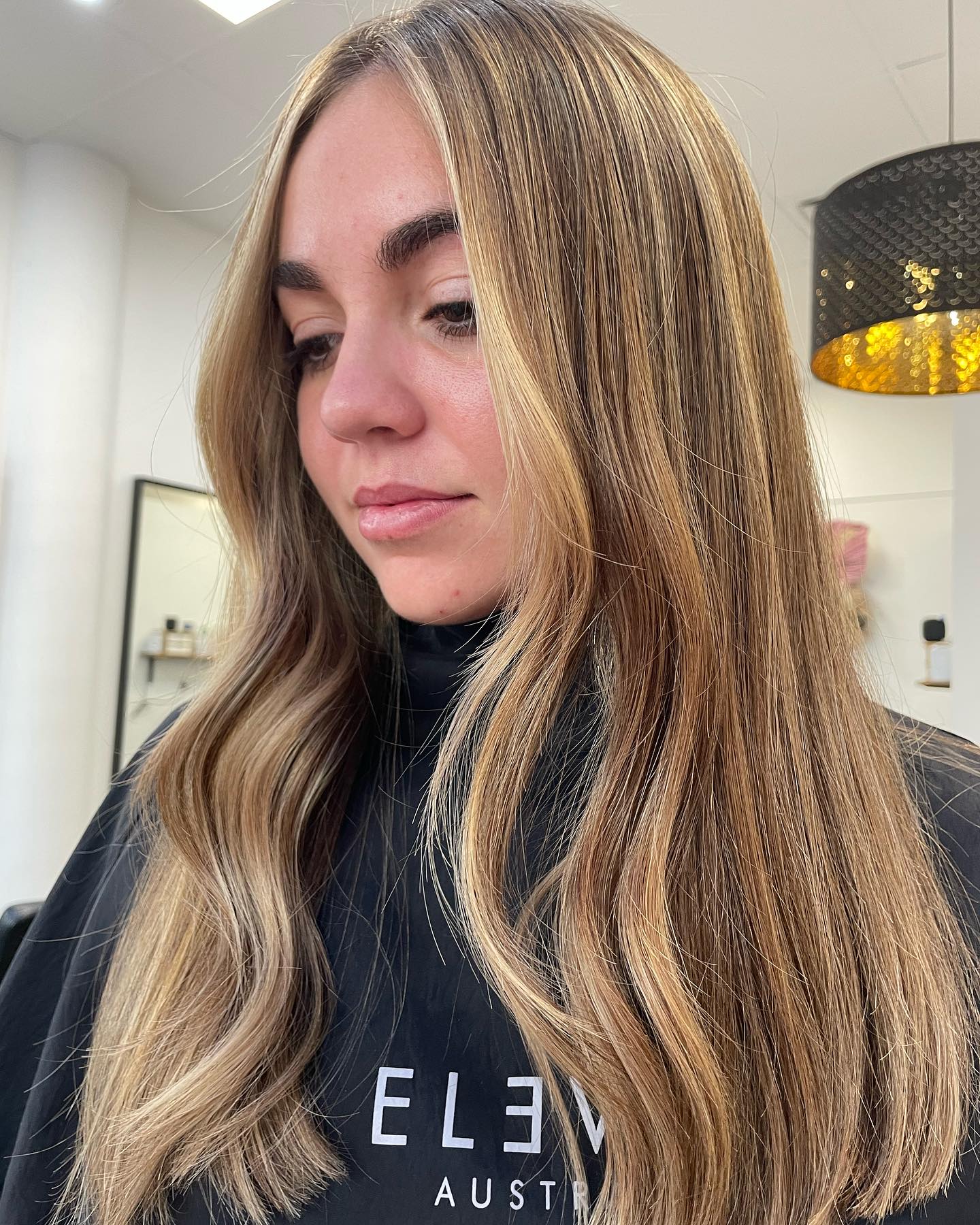 Lil bit of EVERYTHING!
Lil Face frame POP!
Lil bit natural!
Lil bit smooth!
Lil bit of a wave!