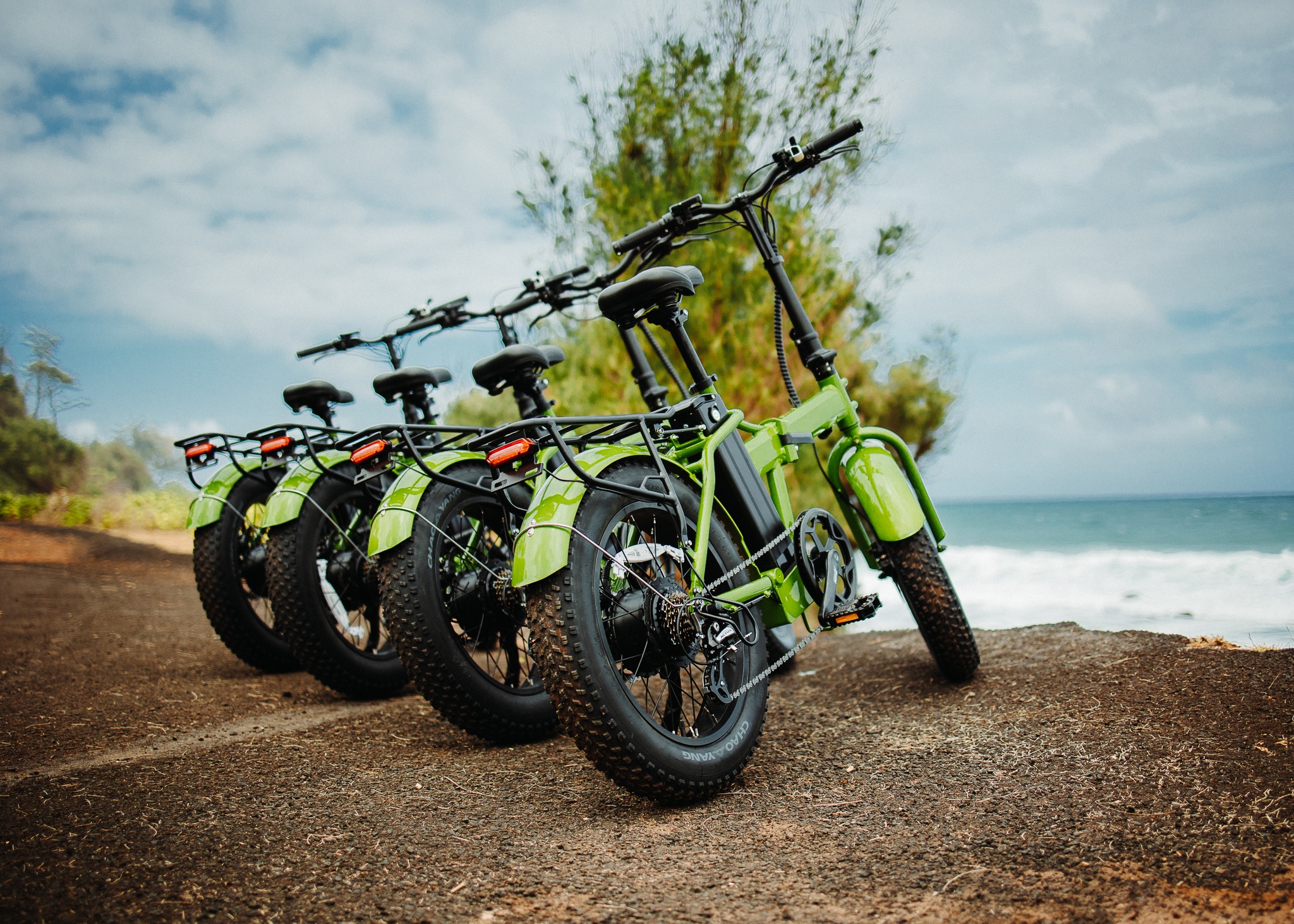 🌴 Guess who's back! 🚴♀️ After a year of thrilling adventures and unforgettable rides, Hele On Kauai is back on Instagram, and we've got some exciting news to share! We're now open Tuesday - Sunday 9:00AM - 5:00PM and we've got a beautiful fleet of EBikes for rent daily! Make a reservation using the link in our bio or drop by today! 🎉#KauaiAdventures #BikeRental #ExploreKauai #WelcomeBack #RideWithUs #KauaiCycling #IslandLife #NewBeginnings #AdventureAwaits