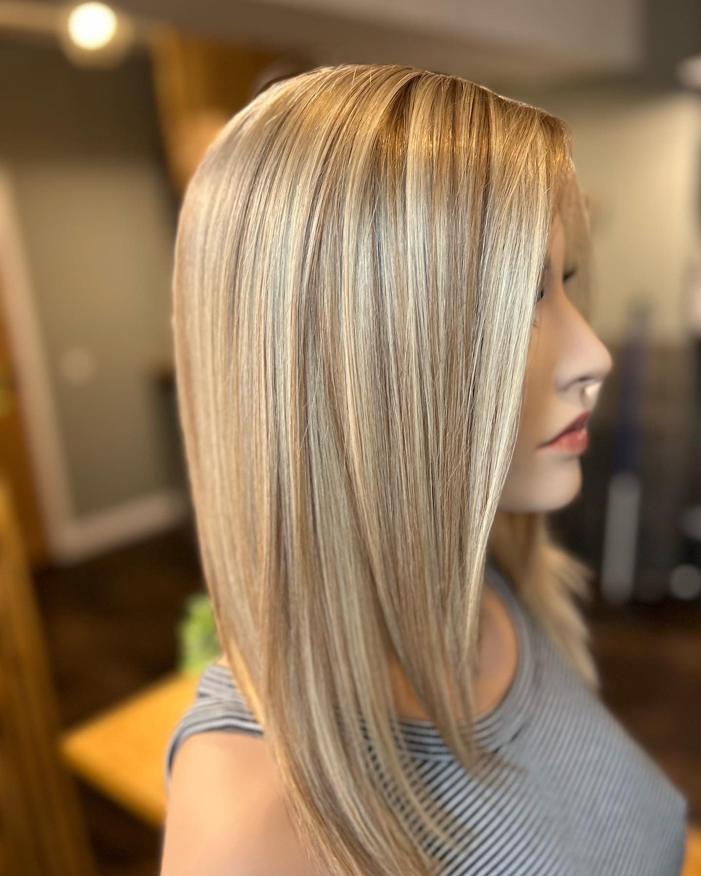 Another stunning wig finished and ready for a customer to take home .
.
.
.
.
#lacetopwigs #lacefrontwigs #lacewigs #wigs #lacefrontal #alopecia #areata #hairloss #hairreplacements #bespokewigs #customcolouredwigs #handmadewigs #wigbuilding #hairintegration #laceintegration #hairextensions #weave #hairlossspecialist #trichologist #trichology #hairlosssolution #hairlosssalon #hair