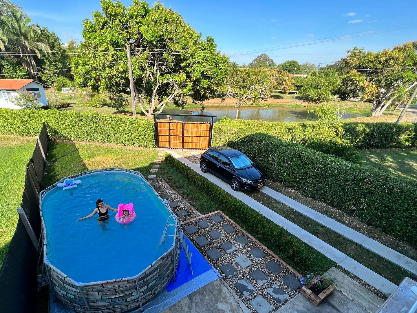 Ven a conocer nuestra nueva piscina privada para la casa grande, abierta 24 horas, disponible solo para los huéspedes de la casa.
Realiza tu reserva al 📞3145973094.
www.casa.muner.com.co
.
#casamuner #melgar #airbnb