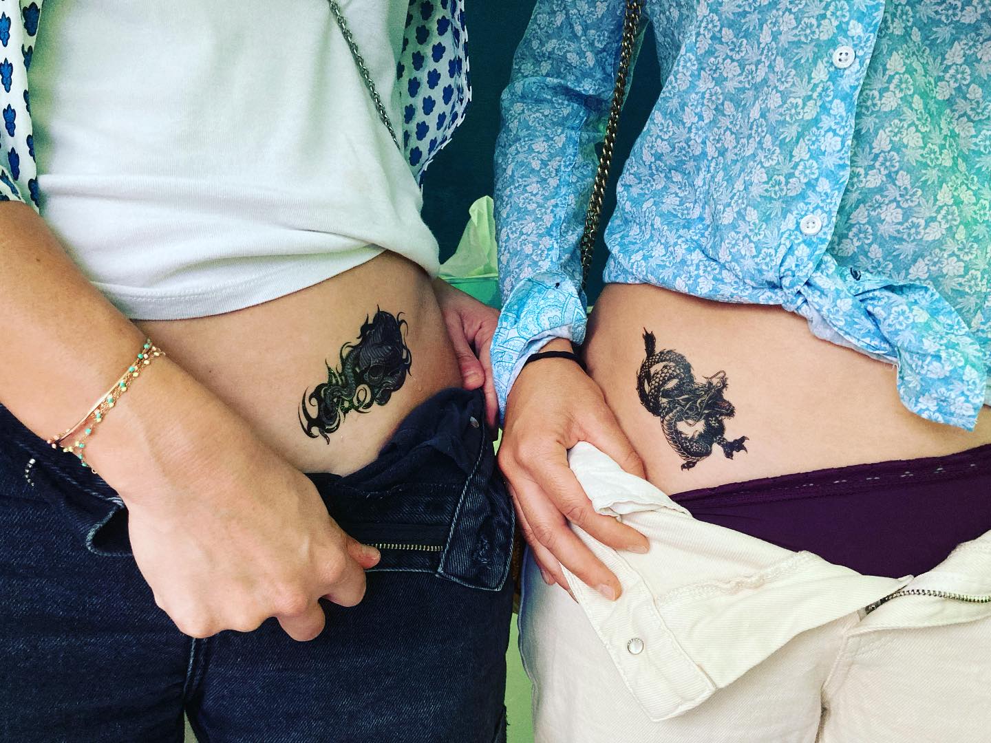 Tattoos surprises 😮 pour la Féria !
@poptattoo.fr #tatouageephemere #tatouagetemporaire #baratattoo #feriadenimes
