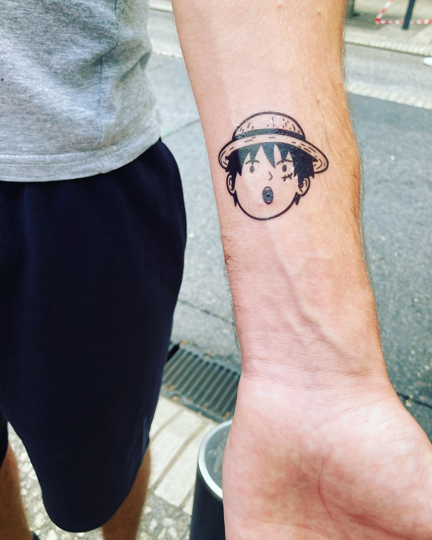 Luffy Luffy Luffy !!!!!!! Luffy fait la Féria ! #tatouageephemere #tatouagetemporaire