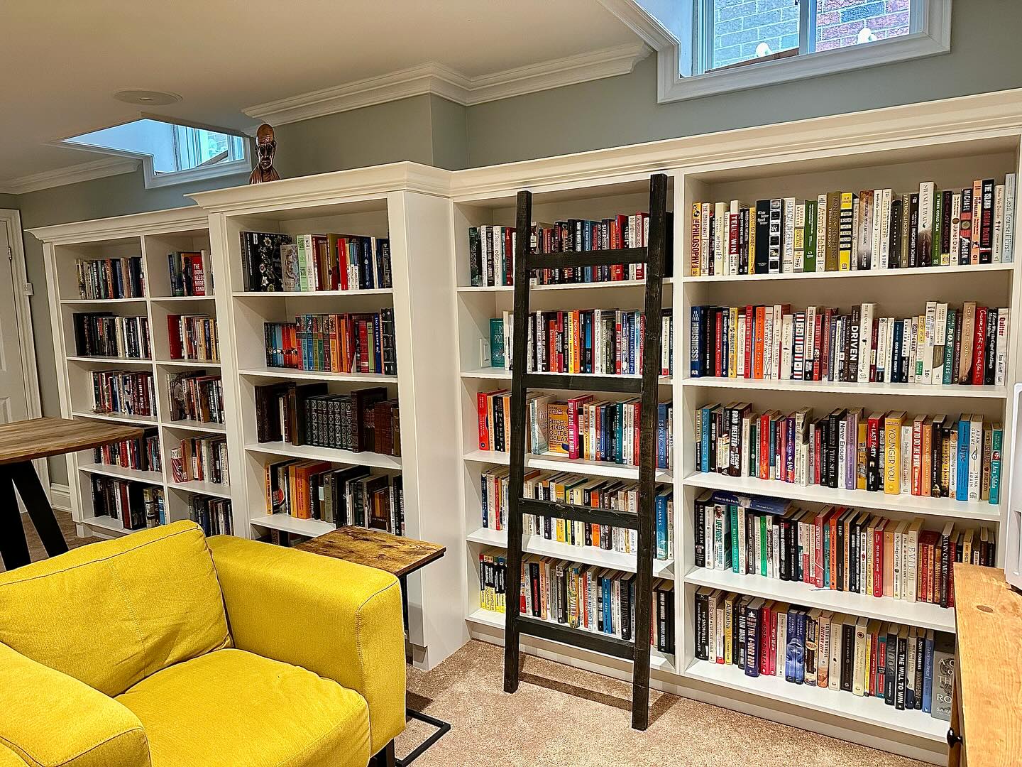 Teamed up with @hawks.custom.cabinetry to install this home library for some amazing clients!
.
.
.
.
#homelibrary #customcabinetry #whiteinteriors #homedecor #whiteinteriors #bookshelves #homedesign