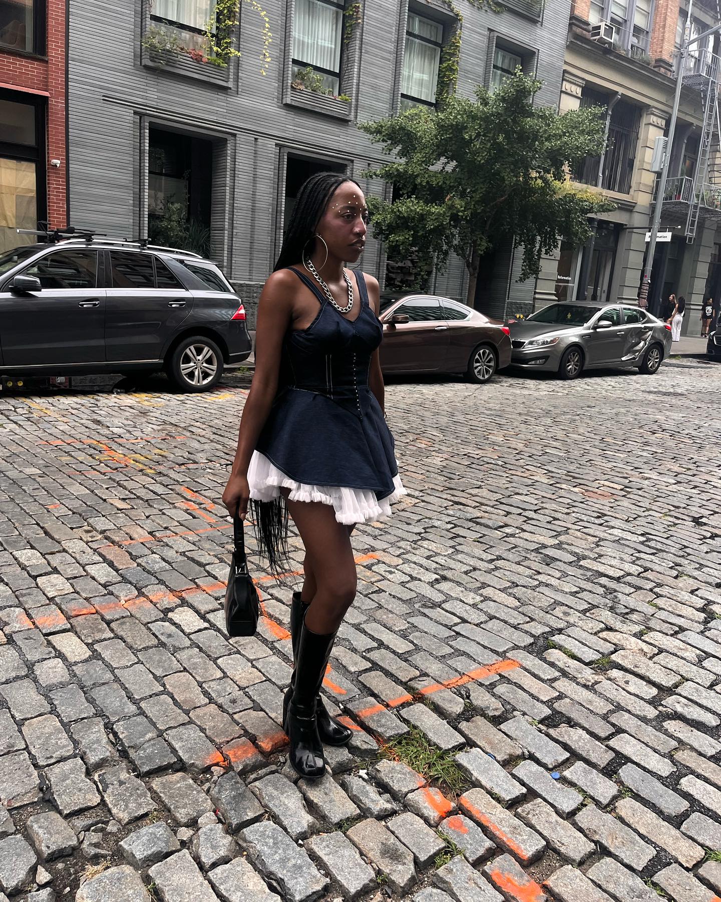 Day 1 of #NYFW @nyfw
.
@xo_jenell hits the pavement in some of our fav pieces !!
Corset : Vintage @_blk.babe_
Dress : @_blk.babe_
Accessories: @_edgy.chic
Photographer: @tdreexclusive
