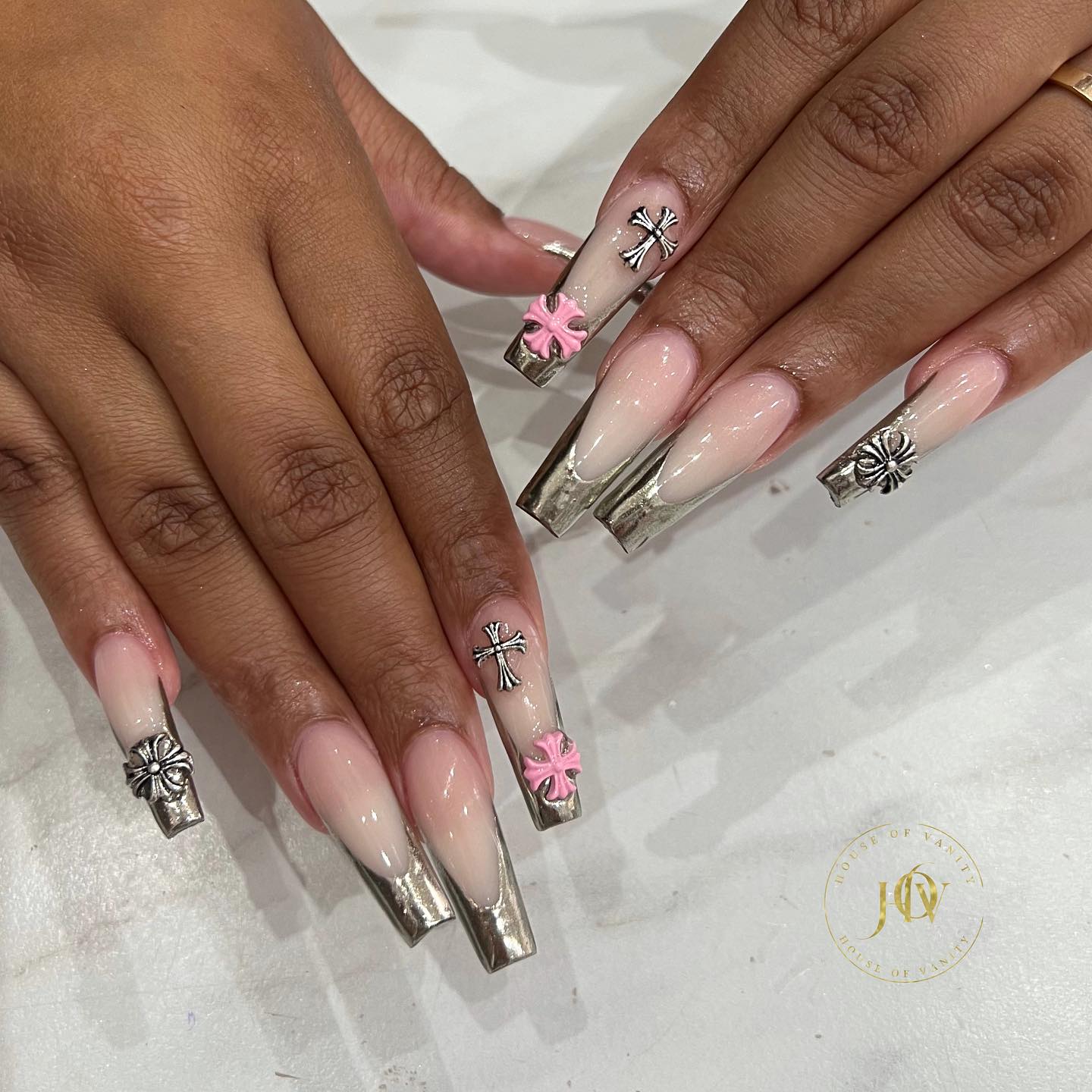 Metallic chromes ๐ฝ
>>> Swipe & save for your next design
Info: For any specific designs, please contact us via DM or email so we can allocate/quote you for your appointment.
.
.
.
.
.
.
.
.
.
.
#nails #chromenails #metallicnails #nailartist #nailsofinstagram #nailsoftheday #nailsonfleek #nailswag #nailart #gelpolish #naildesign #naildesigns #squarenails #longnails #nailsaddict #fashion #fashionstyle #nailcare #fashionblogger #shinynails #catfordnails #lewishamnais #southeastlondonnails