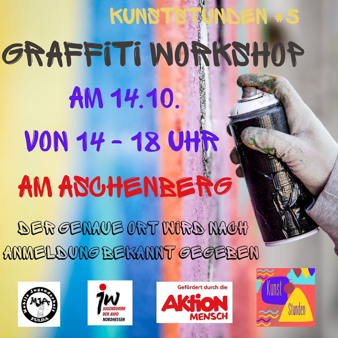KUNST/STUNDEN #5
Graffiti Workshop
Du hast Bock auf Kunst mit der Sprühdose? Oder tust es vielleicht bereits? Dann komm zum Workshop, lerne Graffiti-Techniken und andere Menschen kennen, die sich für Graffiti interessieren.
Um an dem kostenfreien Workshop teilnehmen zu können, musst du zwischen 14 und 27 Jahren alt sein. Auch deine Fahrtkosten werden übernommen. Du brauchst keine Erfahrungen oder Vorkenntnisse. Nach deiner Anmeldung wird dir der genaue Ort am Aschenberg mitgeteilt. Schreibe uns einfach eine Nachricht!