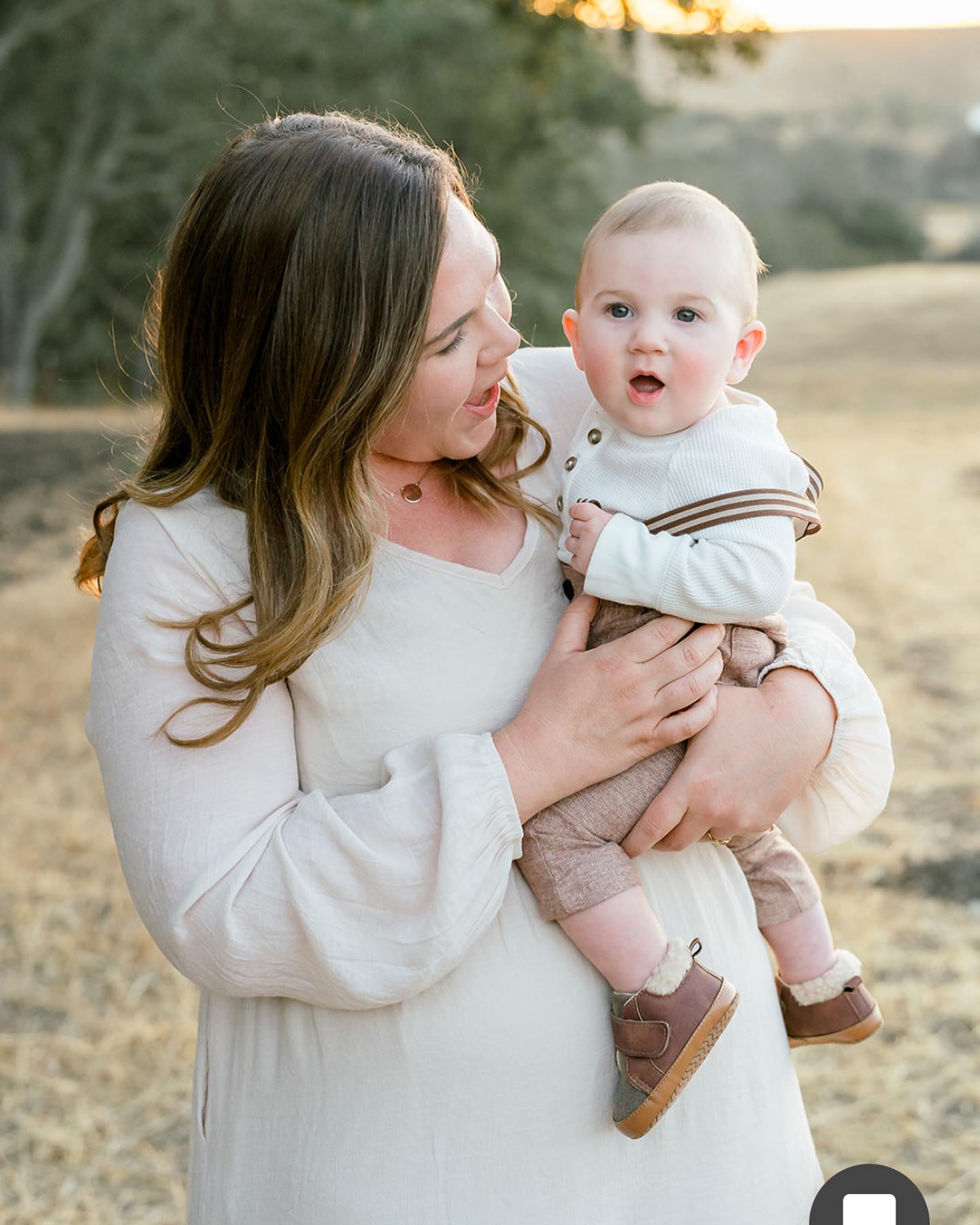 My boy ๐ฉต how are you possibly 8 months old already?!?
@knhasch
Photo: @kelleywphotos
