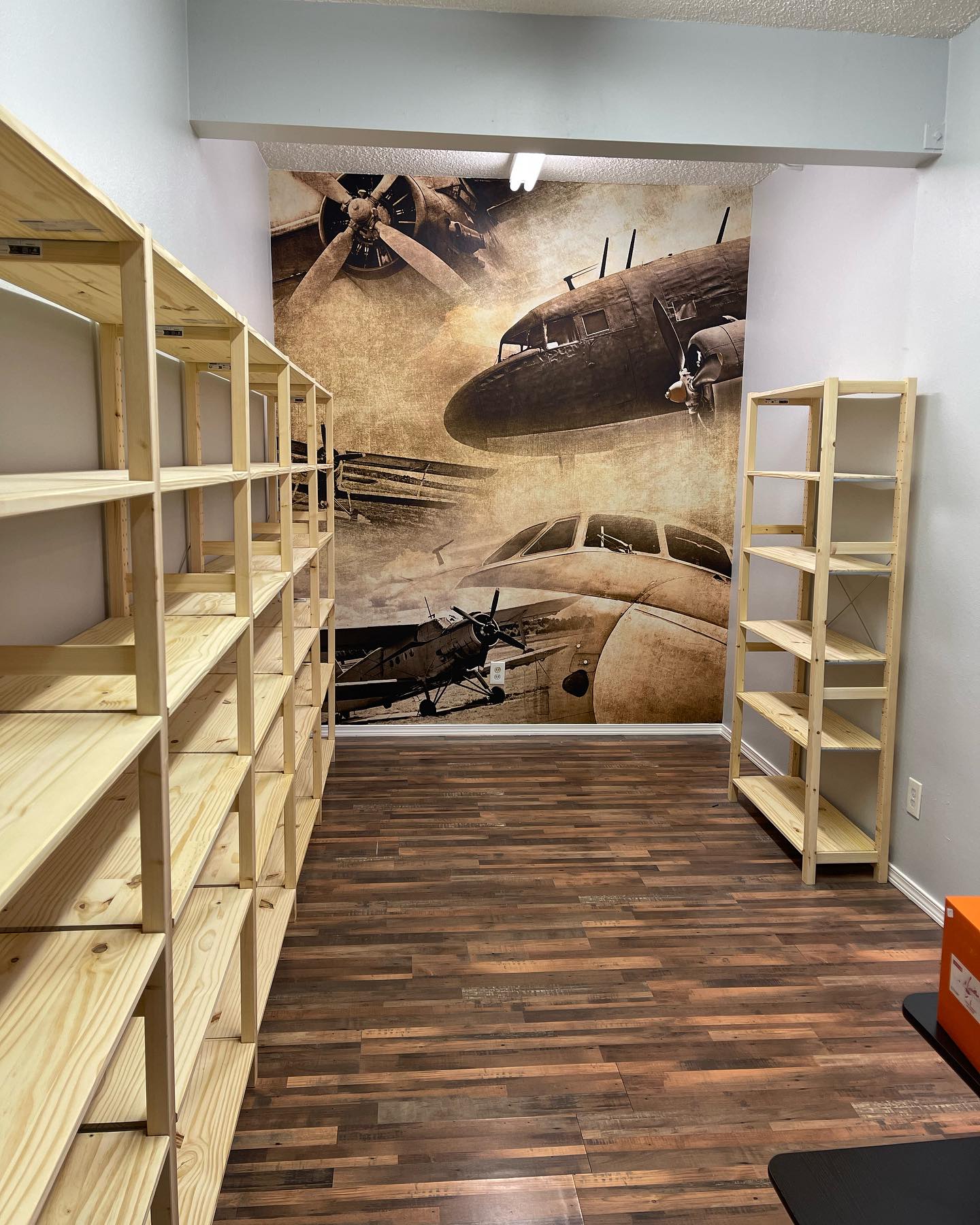 Mary did a great job on adding some accent wallpaper to the new space. It’s coming along nicely. Starting to move over inventory now. #airliner #airlinemodel #geminijets #jcwingsmodel #ngmodels #aeroclassics #smallbusiness #tacoma #seattle #universityplacewa #lakewoodwa #piercecounty #boeing #airbus #modelshop