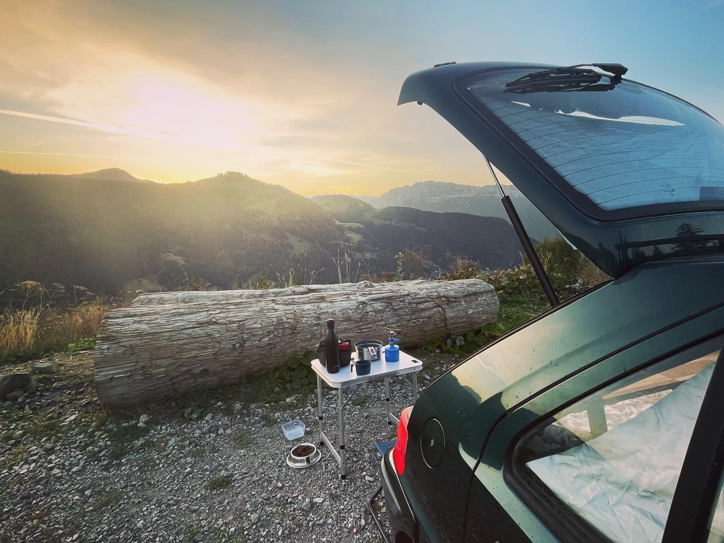 Du coup oui, même une 106 peut devenir un van 🚐