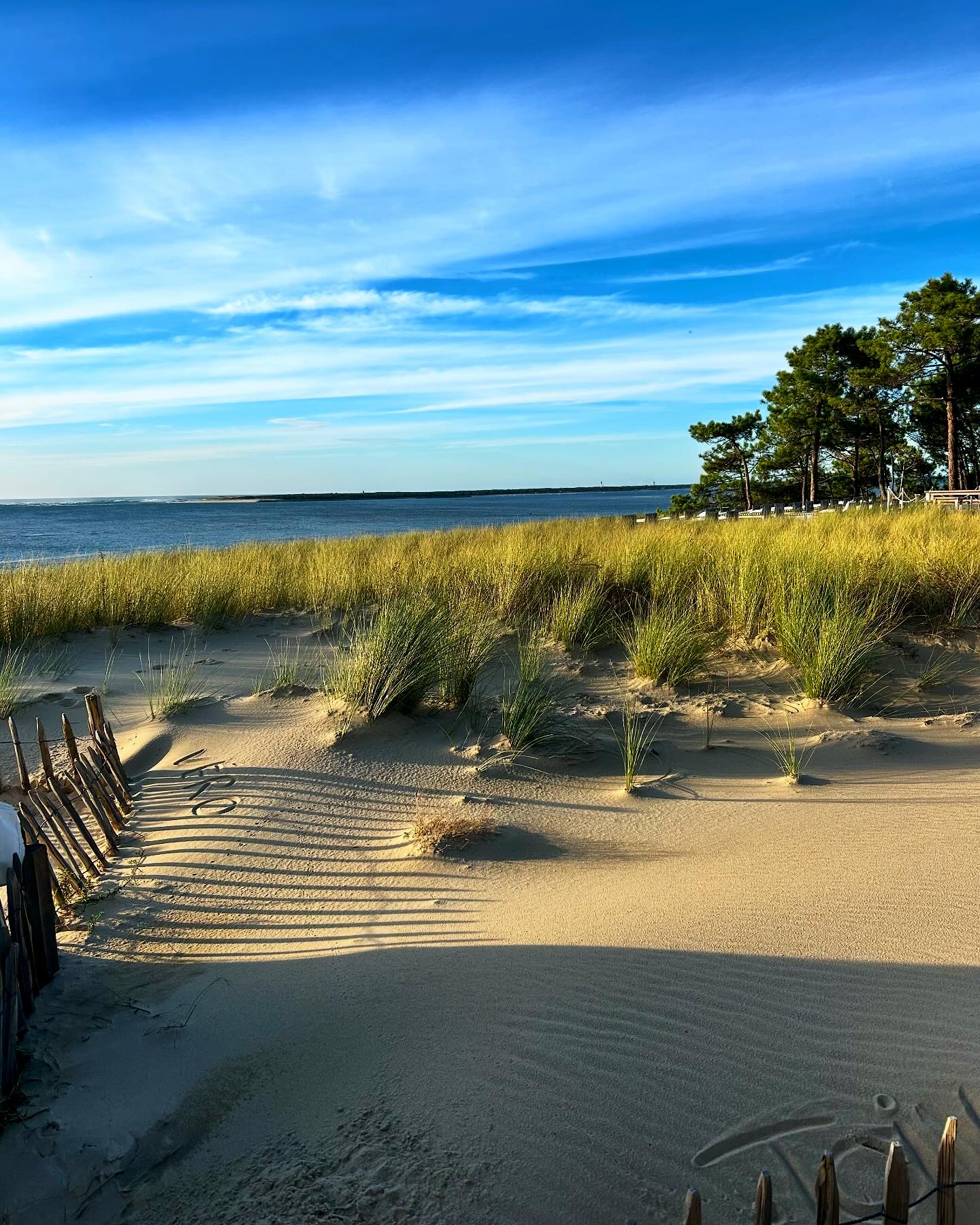We had a beautiful September & October here in #bordeaux #nouvelleaquitaine #atlanticocean #lebassindarcachon #lacorniche #pyla #france