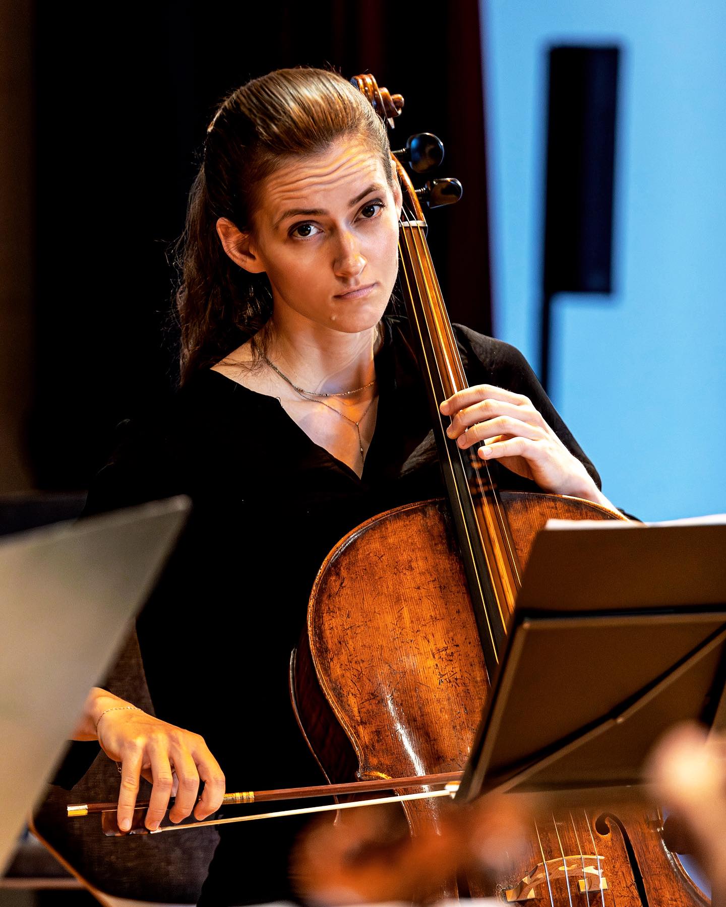 📸Dinah Tamara Kürsteiner
#cello 🎻 #chamberorchestra #orchestra #music #classicalmusic #johannsebastianbach