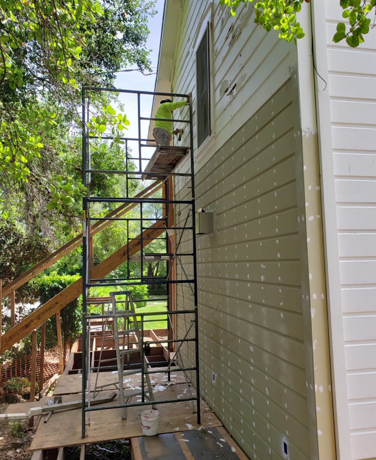 Have you heard of surface preparation? It may seem like a simple step in the painting process, but it can be so much more than that! It is a key step that should be taken before you begin painting to ensure your newly painted walls will look their best once everything is finished. This includes 🔹Cleaning the walls 🔹Repairing any cracks 🔹Sanding 🔹Applying a primer coat We consider this one of the most important steps in the coating business and do it all to ensure your job looks the best every time! #cgcoatings #commercialpainting #paintingcompany #professionalpainting #housepainters #designinterirors #commercialpaintingcompany#cgcoatings #commercialpainting