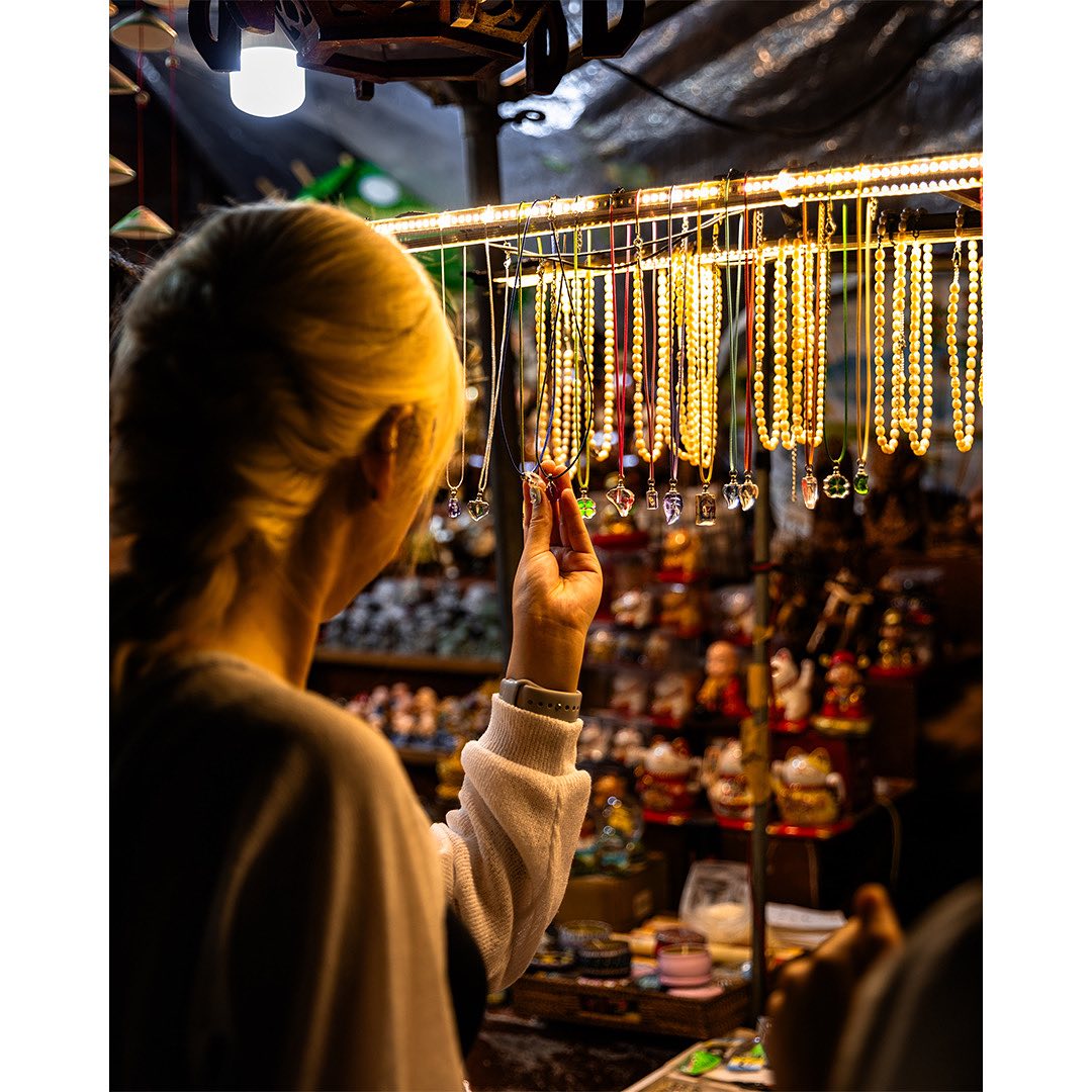 Night markets in Hoi An
.
.
.
.
#nightmarkets #nightmarketshoian #hoian #travelvietnam #visitvietnam #hoianancienttown #explorehoian #explorevietnam #streetphotography #streetphoto #streets_vision #travelgram