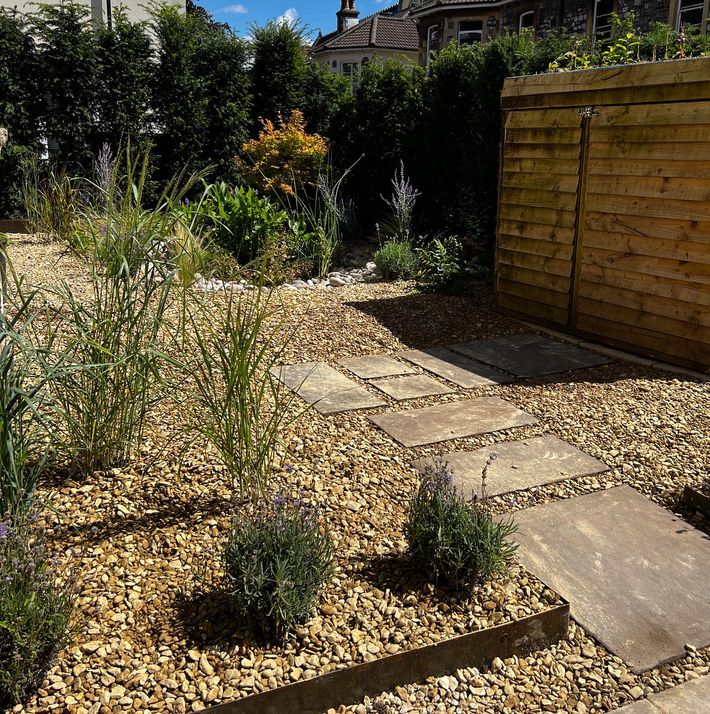 Back in the summer we transformed this hot south facing Clifton garden into a low maintenance gravel garden which incorporates a Yew hedge, wildlife pond, pollinator perennials and structural grasses.
#wildlifegarden
#gardendesign
#gardeninspiration
#gravelgarden
#cobblestones
#wildlifepond
#gardenmaintenance
#cliftongardens