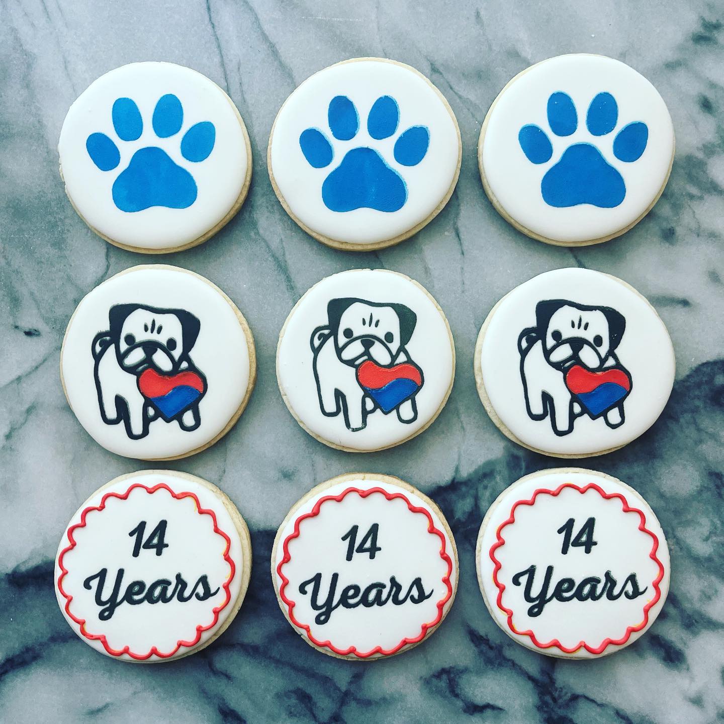 Pug rescue of Korea โค๏ธ ๐ฐ๐ท
.
.
#royalicingcookies #longbeachcookies #cookiedecorator #cookiedecorating #decoratedcookies #customcookies #cookies #longbeach #longbeachca