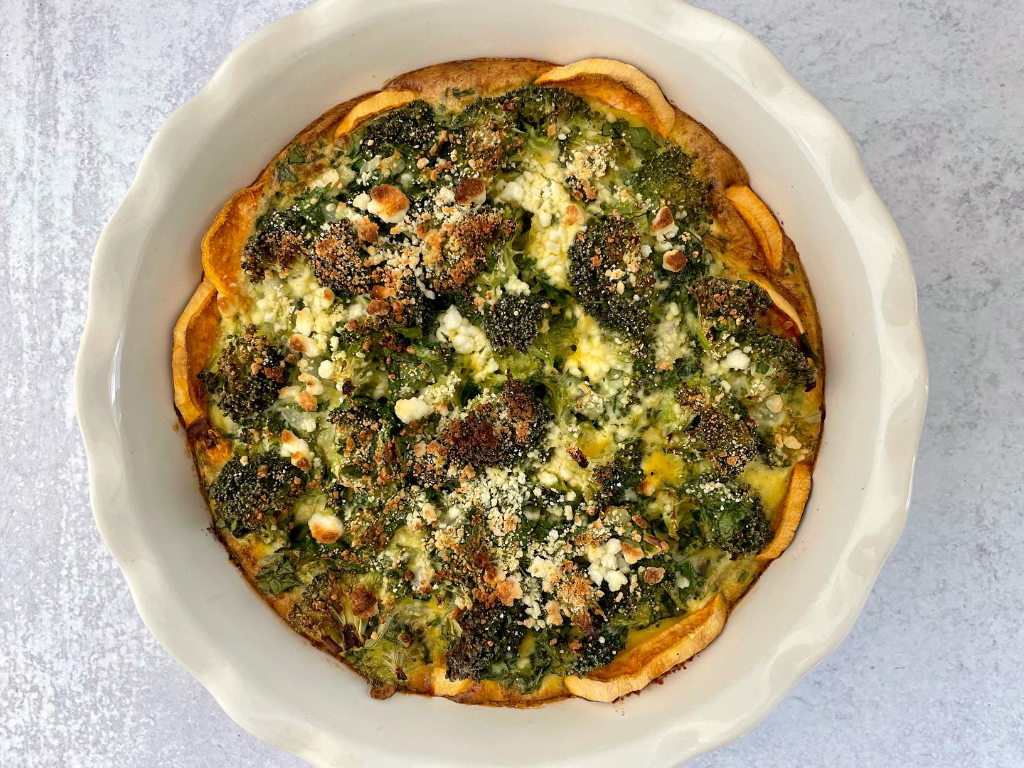 ✨New Recipe on the Blog!✨
I don’t know about you, but I am always up for a quick and easy breakfast in the mornings so that I don’t have to get up even earlier to make something. This Broccoli and Spinach Quiche is prefect because I can make it ahead of time and then just pop a slice in the microwave in the mornings! It is the perfect breakfast for cool-weather mornings (although let's be honest... I have this for lunch and dinner quite a lot too)!
This recipe is packed with nutrients such as calcium, vitamin A, Vitamin C and more, and I also love the contrast between the slight sweetness of the sweet potatoes and the tartness of the goat cheese. It is quite delicious! 🍠🥦
Click the link in my bio to access this super easy to make, delicious, and nutritious recipe!
You can also make it your own by experimenting with different veggies to use in the filling! The options are limitless!
I hope you love it as much as I do! 😊
#myhealthfullife #RD #RDN #RegisteredDietitian #health #healthy #healthyfood #healthylifestyle #food #foodie #nutrition #eatclean #foodblogger #lifestyleblogger #blogger #blog #foodinspiration #healthinspiration #breakfast #healthybreakfast #healthbreakfastideas #eggdishes #healthyeggdishes #easybreakfast