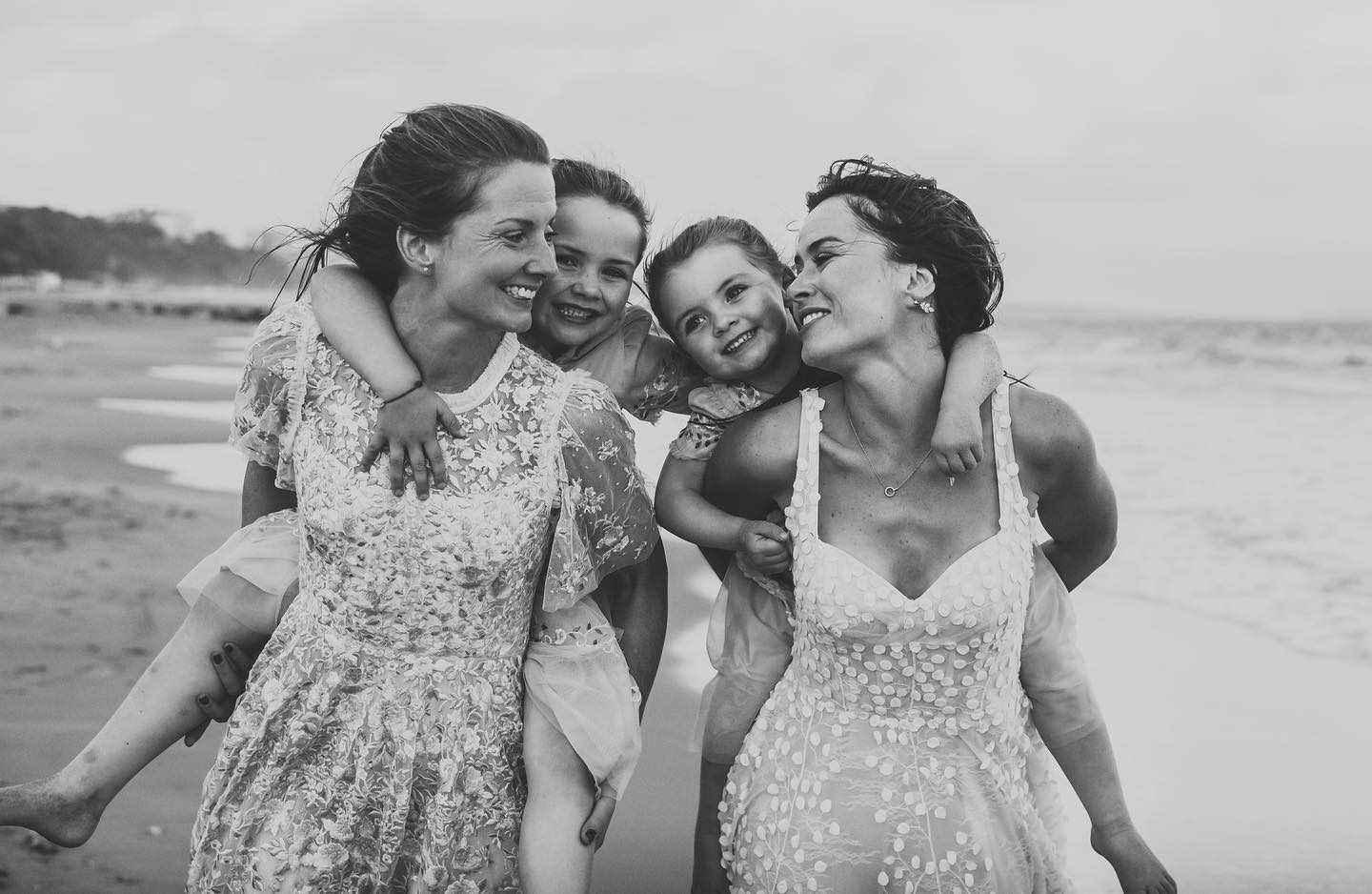 โLive, love, laughterโ #pldphotography #mono #monomonday #weddings #weddingphotographer #nikon #picoftheday #beach #bournemouth #photography #natural #family #dreams
