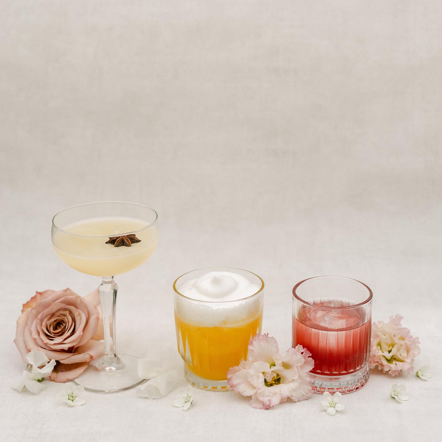 Sipping on the artistry of love with signature cocktails by @shakeyourevents_ ‘On dirait le sud,’ ‘Grenadine,’ and ‘Passion Elixir.’ 🍹✨
Each sip tells a story as colorful as the French Riviera sunset. Cheers to bespoke moments in the heart of the Côte d’Azur!
Planning @bonjourweddings.fr
Photography @jeremie_hkb
Venue @villaephrussi
Welcome dinner venue @hotelchateaueza
Florals @dandelionsandgrace
Catering @fredericbernardtraiteur
Video @jinoagnelli
Rentals @maison_options @phos_events
Beauty @kassaundrastephensmakeup
Mixology @shakeyourevents_
Cake @madeincake
Strings: Lady’s Orchestra