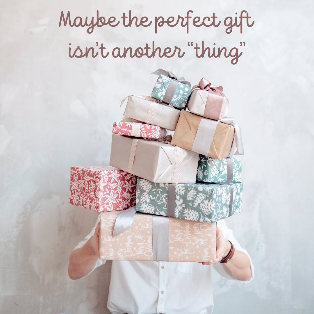 What to give the person who has everything? Rather than just giving an ordinary gift, give the gift of organization! I can bring order to belongings, create calm in the midst of chaos, and help designate what’s truly important by cutting through the “noise” of too much stuff. Purchase a gift card for a 4-hour session and save $40! Use code TAKE40 and purchase at https://www.asneatasabutton.com/gift-card-1
This is a limited time offer, only good until Tuesday, 11/28!