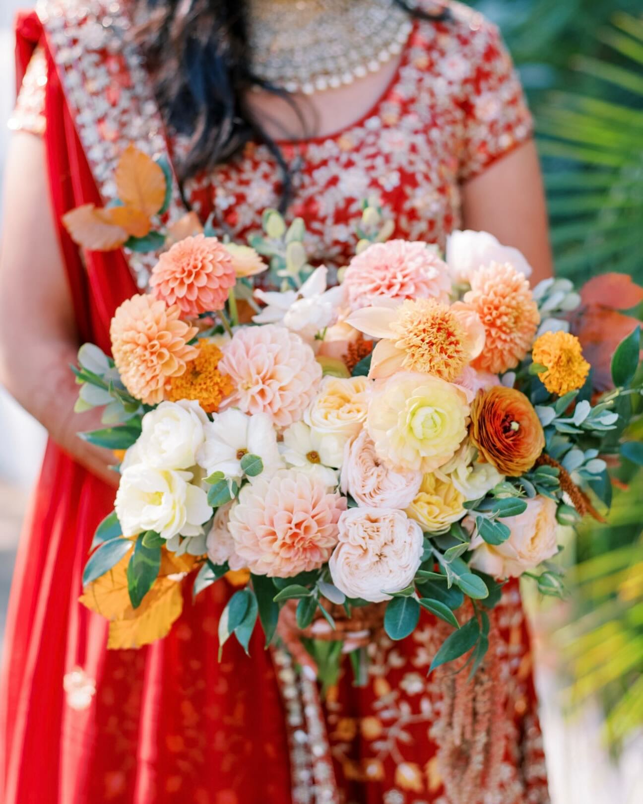 Dahlia perfection!
Design + Planning @brookenicoleevents
Photography @loveridgephotography
Bartending @copperandcrystal
Beauty @thequeensbees
Catering @fieldtotableevents
Cake + Desserts @bris_sweet_retreat
Entertainment/Emcee @epicentertainmentslo
Florals @brookeedelmanfloral
Horse @whitehorsecarriagecompany
Linen @bbjlatavola
Lighting @kramerevents
Draping @draping_bykim
Paper Goods + Signage @lovelyfest
Rentals @allaboutevents
Specialty Rentals @avenuetwelve
Venue @lalomitaranch @lalomitaranchweddings
Welcome Party - Venue @thecarrisa @rh.gatherings
Henna henna me beautiful
#weddingflowers #centralcoastwedding #sanluisobispowedding #dahliawedding #dahliabridalbouquet #terracottaweddingflowers #blushweddingflowers #luxuryweddingflowers #luxurywedding #californiawedding #californialuxurywedding #california #pasorobleswedding #winerywedding #bridalbouquet