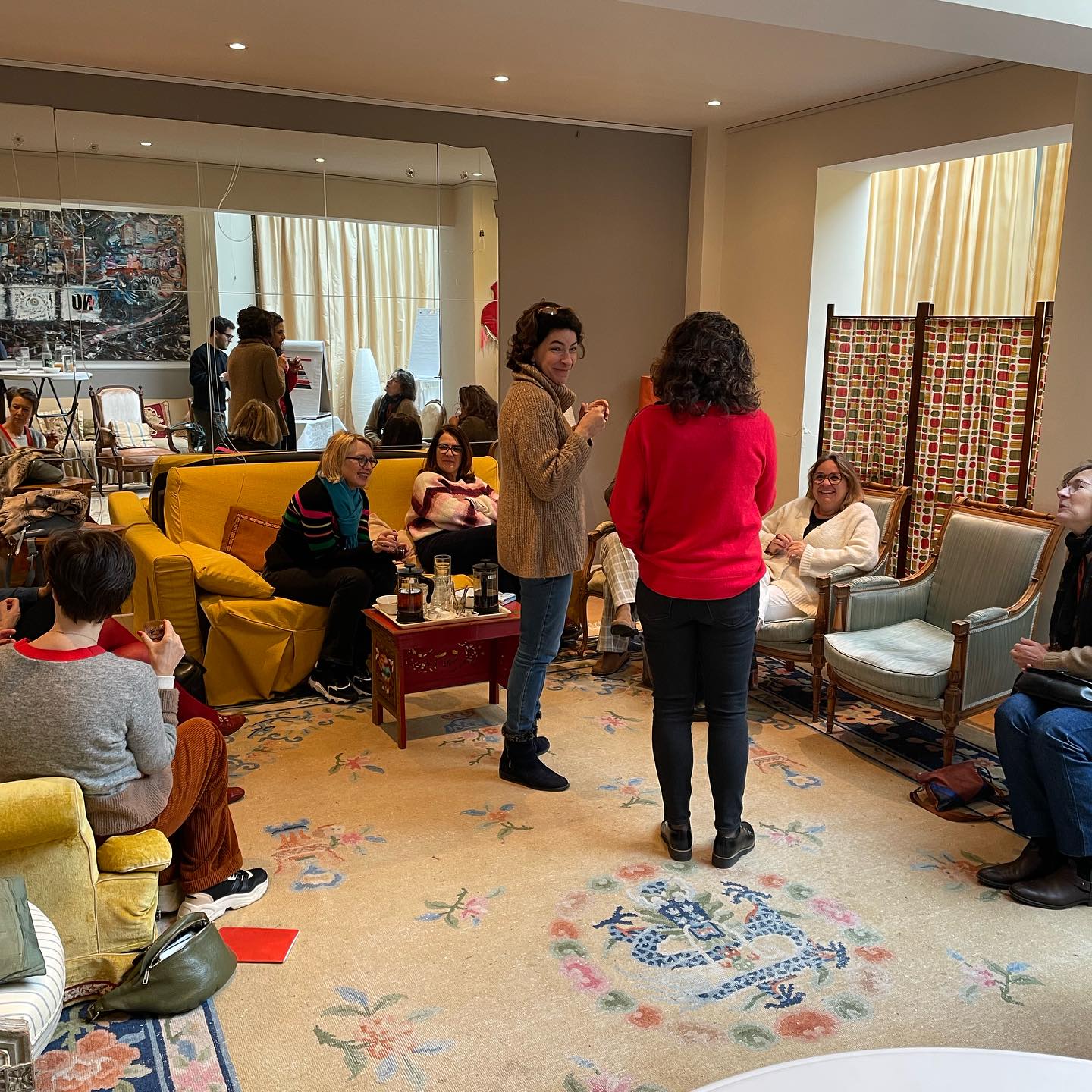 🤩L’atelier « Hate speech » ou discours de haine a fait un carton plein auprès de notre groupe de femmes!
Tant de questionnements et de réflexions autour de ce sujet d’actualité
Merci à Daniel du @cejiorg pour avoir animé et dirigé la session!