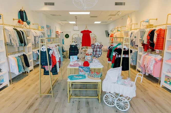 While it hasn’t been long, we have loved getting to work with @shoplollipopschildrens. They have a ton of great gifts for kids including clothes, books and toys! Starting tomorrow they’re running a 12 days of Christmas sale so be sure to stop In and check them out!