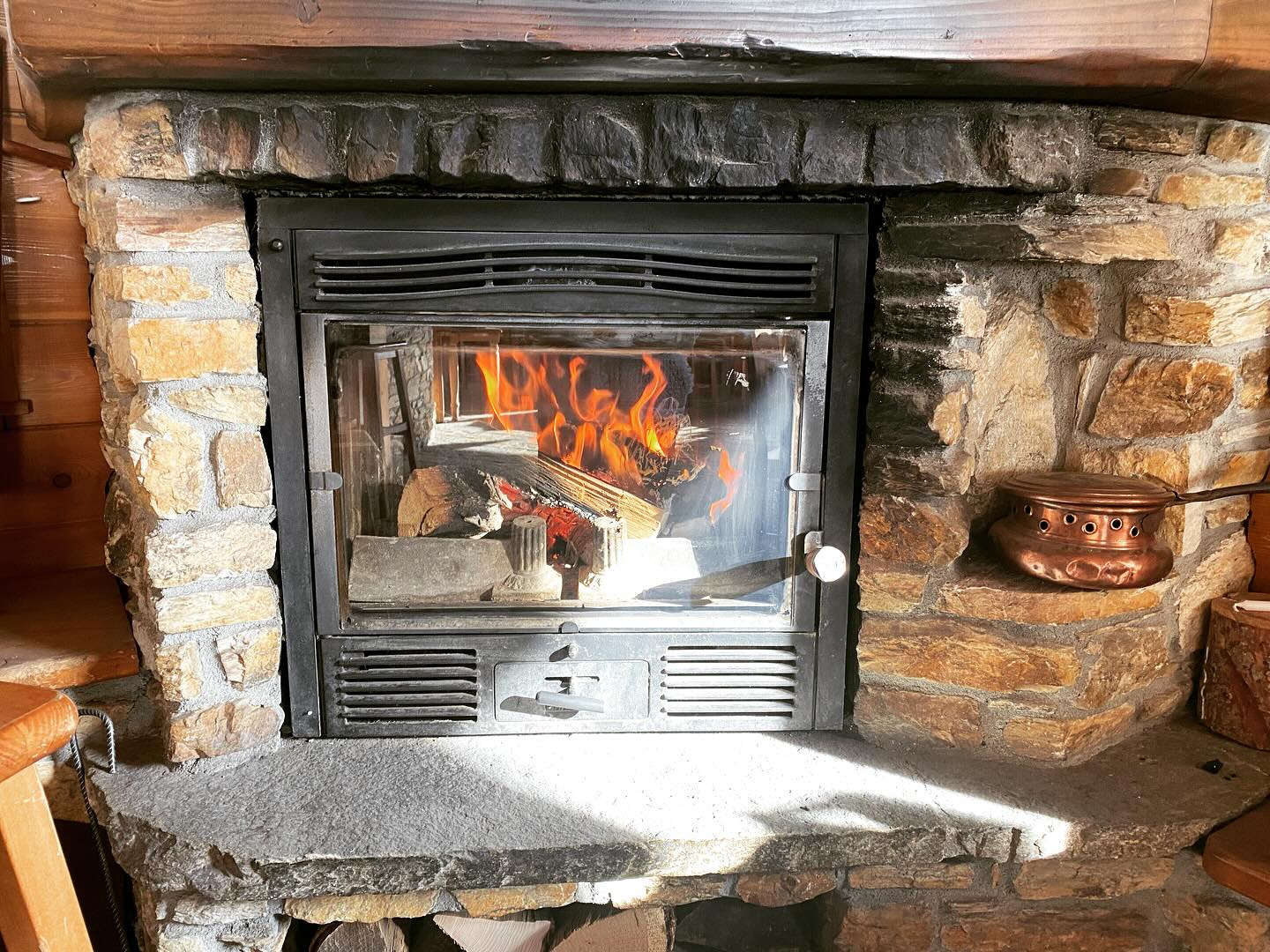 🔥Ci siamo!!!🔥
A partire da oggi saremo aperti ai nostri soliti orari.
☕️🥧Bar 9h-17h🍻🥂
🍴🍔Pranzo 12h-15h🍳🍝
Si Consiglia Di Prenotare
🍽️🧀Cena 🎿
SOLO SU PRENOTAZIONE
Info: 0122878520
info@chaletmonsoleil.it