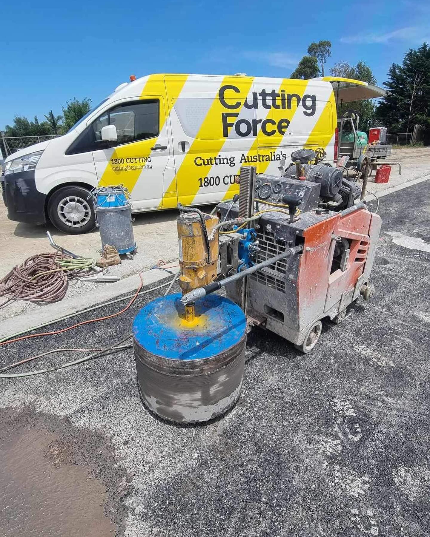 600mm over cores 250mm deep. #cuttingforce #cutting #tyrolit #hilti #australia #melbourne #gippsland #traralgon #coredrilling #cutting #grinding #concrete #scaning #flushcutting
#ringsawing #wiresawing #handsawing #roadsawing #generator #furphy #site #construction