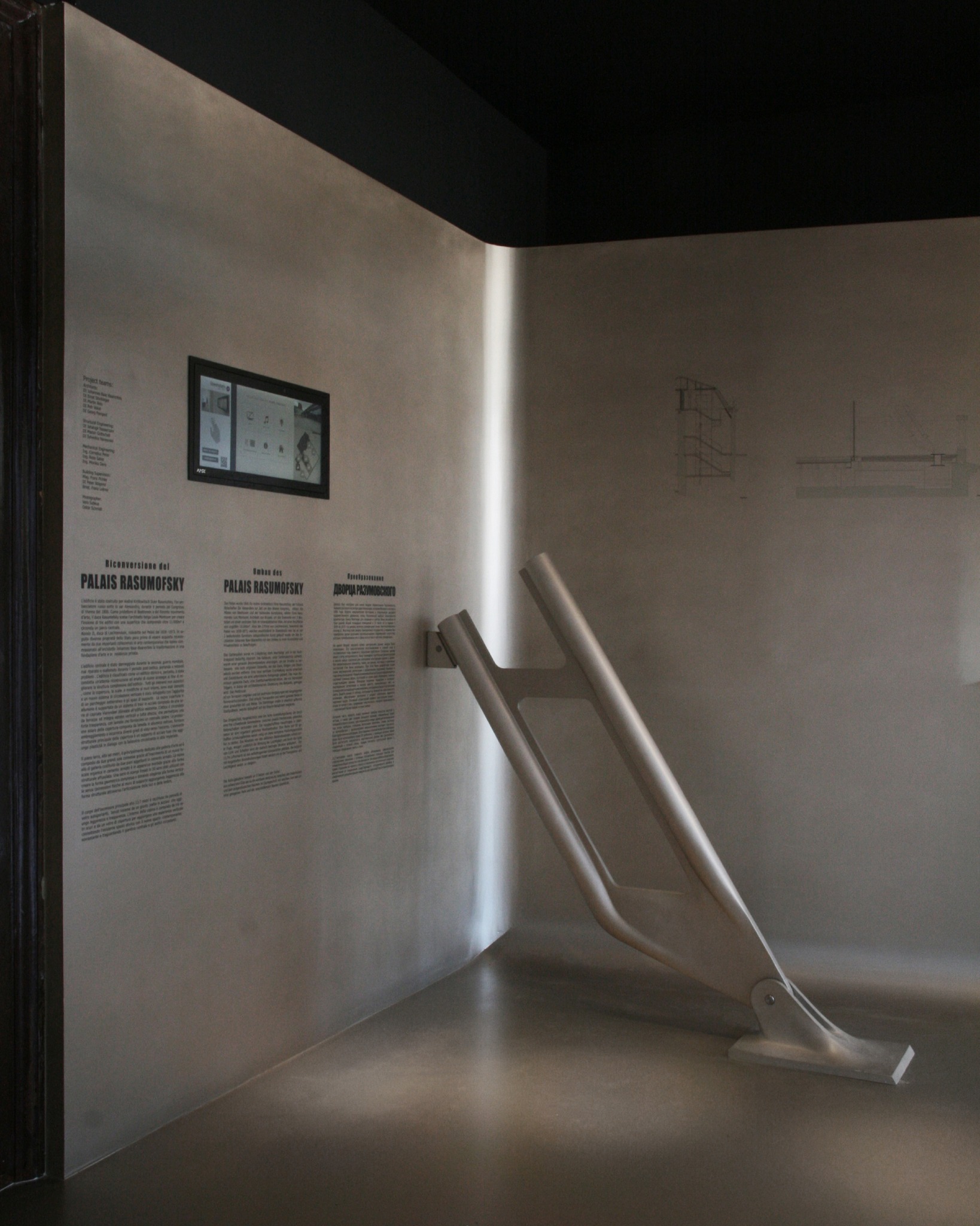 Impression from our Exhibition at Biennale Venice in Palazzo Bembo, 2014
#baarbaarenfelsarchitects #palazzobembo #venice ##biënnalevenice #biennalevenice2014 #architecture #design #exhibition #palaisrasumofsky
@labiennale @venice.architecture.biennale @archifound @worldarchitects_official @archilovers @architecture_hunter @architecturalreview @architectanddesign @architonica @architize @archdaily @archinect @architecturenow @archdigest @archidesiign @archisketcher @ad_magazine @parametric_architectur