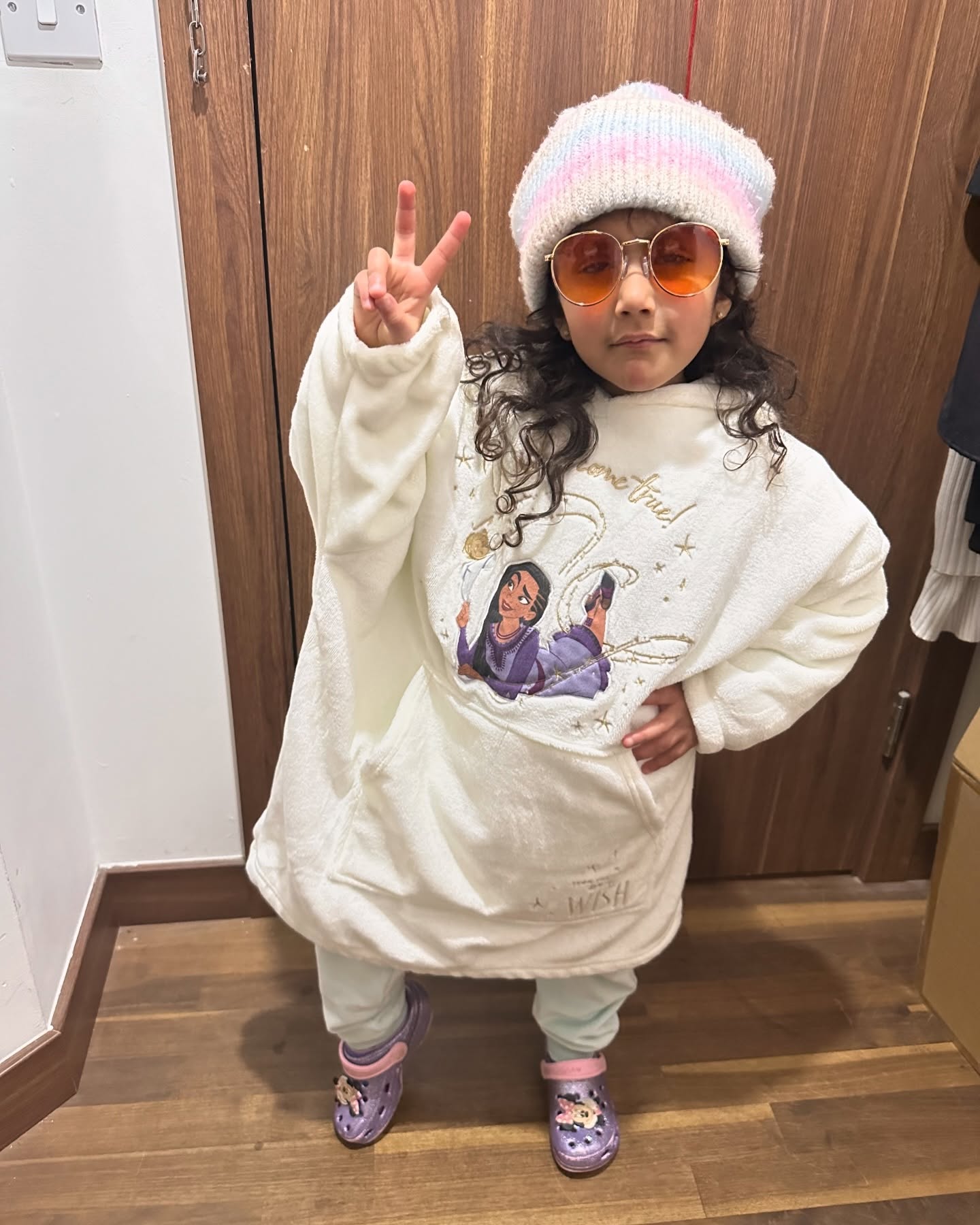 When its cold outside but need to look cool lol 😎
#haribobaby #keepingitcool