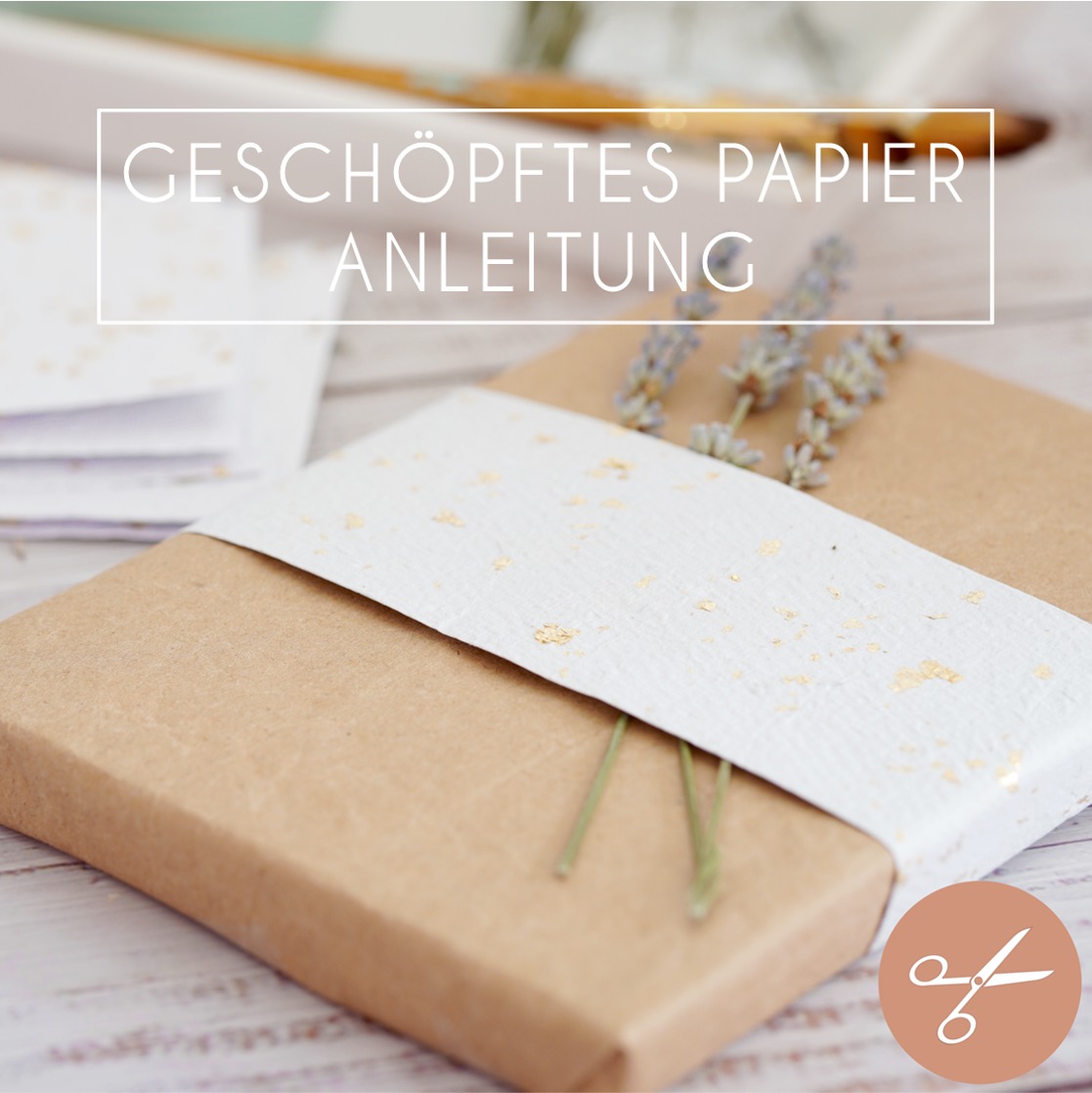 𝘋𝘐𝘠 𝘜𝘗𝘊𝘠𝘊𝘓𝘐𝘕𝘎 / 𝘈𝘕𝘓𝘌𝘐𝘛𝘜𝘕𝘎 / 𝘗𝘈𝘗𝘐𝘌𝘙
Altpapier eignet sich hervorragend für die 𝑾𝒊𝒆𝒅𝒆𝒓𝒗𝒆𝒓𝒘𝒆𝒏𝒅𝒖𝒏𝒈 zu neuem & schönem handgeschöpftem Papier. Die Herstellung ist etwas aufwendig aber wofür gibt es denn sonst 𝒗𝒆𝒓𝒓𝒆𝒈𝒏𝒆𝒕𝒆 𝑺𝒐𝒏𝒏𝒕𝒂𝒈𝒆? Und am Ende selbstgemachtes Papier in den Händen zu halten ist schon echt richtig cool.
Alles was du brauchst ist ein 𝑺𝒄𝒉ö𝒑𝒇𝒓𝒂𝒉𝒎𝒆𝒏 𝒖𝒏𝒅 𝑨𝒍𝒕𝒑𝒂𝒑𝒊𝒆𝒓. Alles andere findest sich schon irgendwie im Haushalt.
Für die Deko ist 𝑩𝒍𝒂𝒕𝒕𝒎𝒆𝒕𝒂𝒍𝒍 ein tolles Element und sieht gleich viel eleganter aus.
Schau mal im 𝑩𝒍𝒐𝒈 vorbei und lass dich von vielen weiteren Ideen inspirieren.
www.jk-redesign.de
.
.
.
#diypapier #altpapier #handgemachtespapier #handgemachtes
#diyrezepte #diyupcycling #upcyclingblogger #nachhaltigleben #natürlichleben #upcyclingshop #upcycling #upcyclingideen #doityourselfideas #bastelanleitung #diyanleitung #diyupcycling #bewussterleben #jkredesignmanufaktur