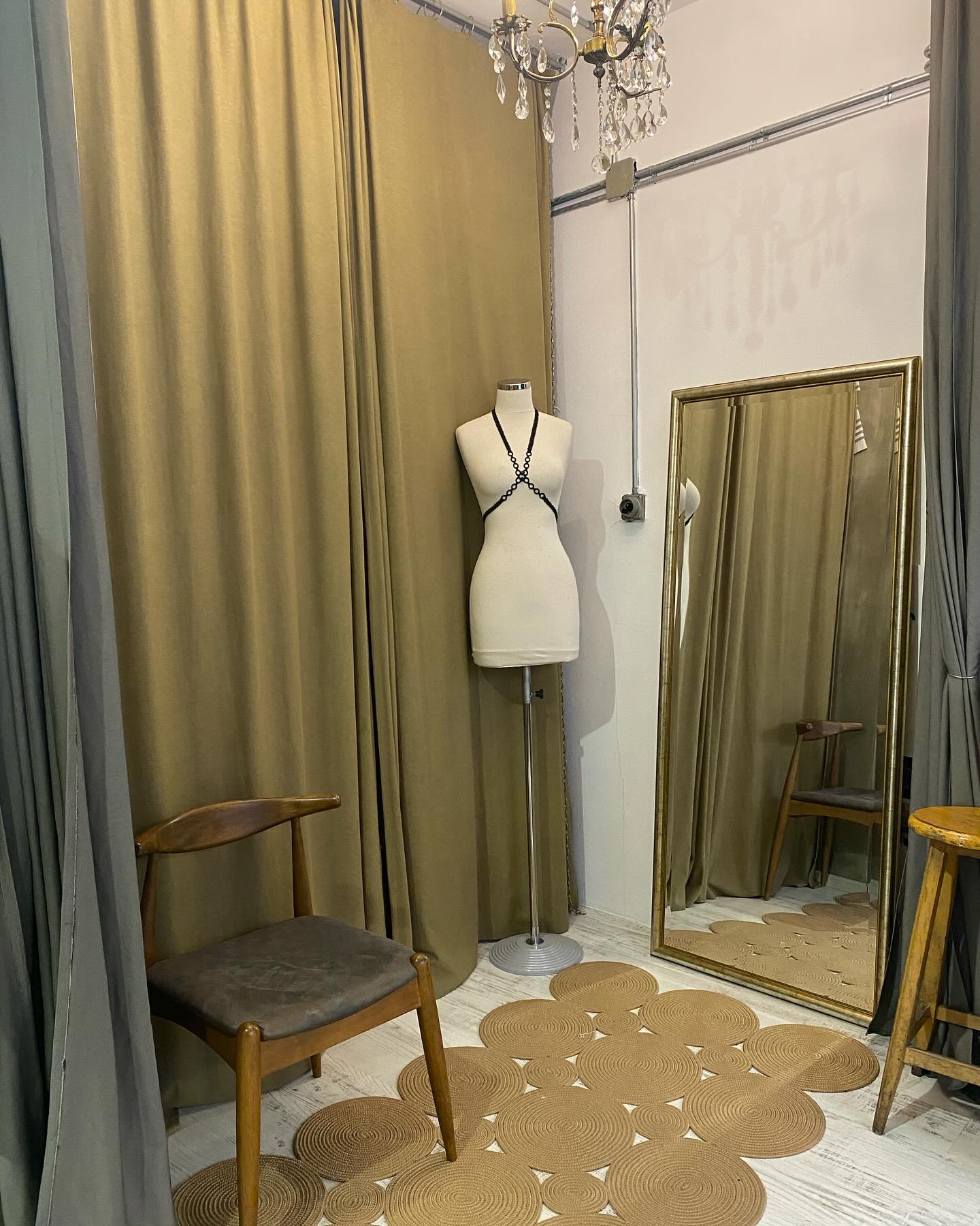 Re-connection to my place-to-be.
♠️
#zemzrmatelier#zza#HauteCulture#