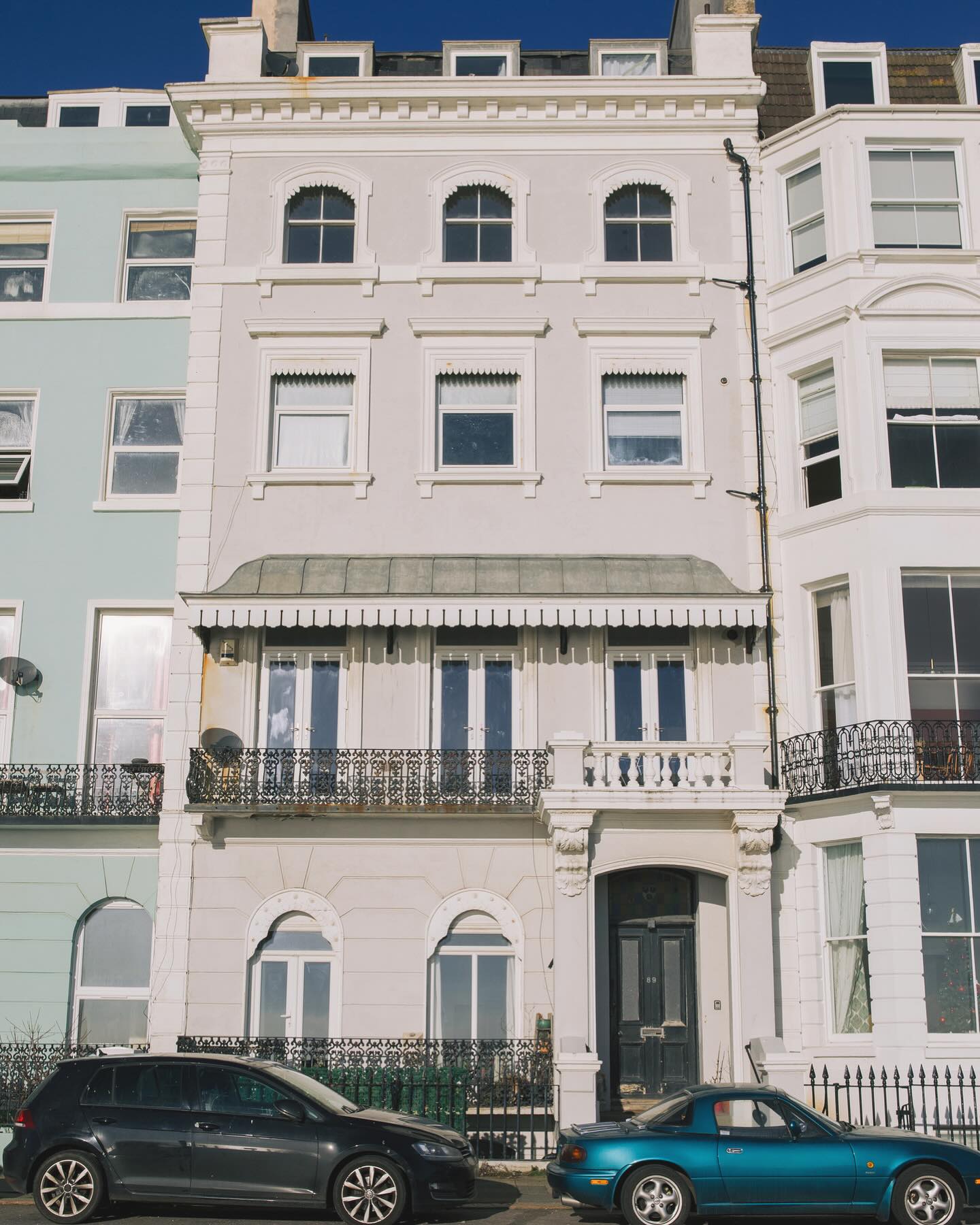 One of our favorite parts of working along the south coast is the victorian era buildings. A perfect mixture of complexion and beauty … this property in particular has 18 foot ceilings!