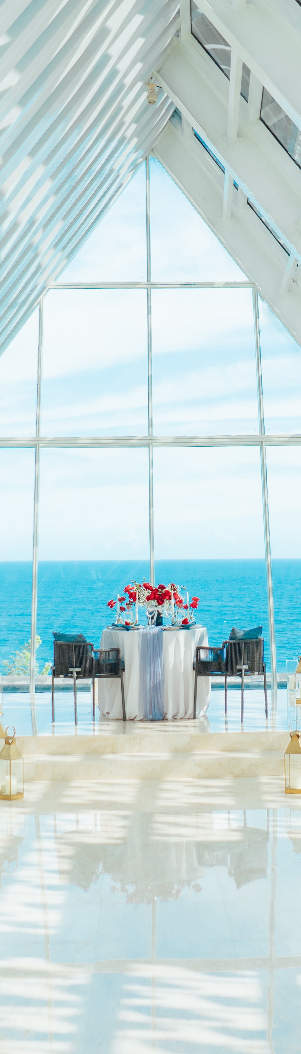 Pinch out ๐ค๐ป to see where you should go for Valentine's tomorrowโค๏ธ
๐@oliverra.bali
#CreativPOPS #ItsCreativPOPS