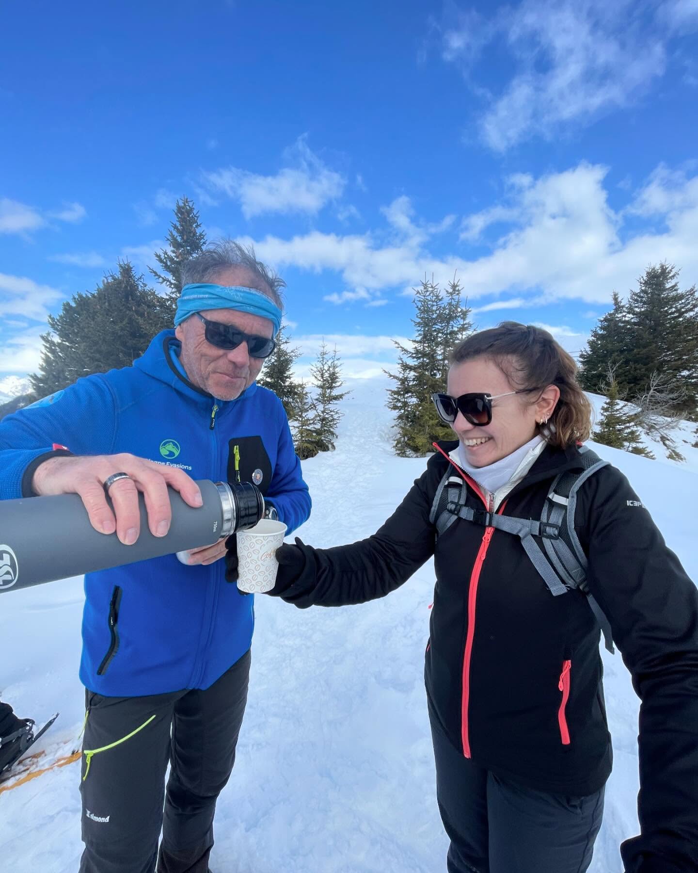 @les_2_marmottes
@la_plagne
#outdoor #randonnée #raquettesaneige #raquettes