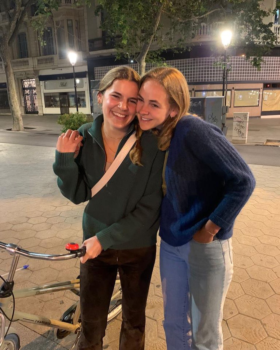 Carolina and I are extremely excited to be representing @freetorunngo as part of their 2024 Ambassador team 🏃🏽♀️🏃🏽♀️
Reflecting on our own lives, we feel incredibly fortunate to have had the autonomy, independence, and freedom of movement that we often take for granted. All women should have access to these opportunities.
Free to Run was founded by ultra-runner and human rights lawyer, @theultrarunnergirl. Since 2014, they have empowered several thousand young women, primarily in Afghanistan and Iraq, by encouraging participation in outdoor sports. We are excited to be a part of the team.
Take a moment to watch Stephanie Case’s inspiring story (https://www.youtube.com/watch?v=94LezdhOB10&t=2s) and check out @iron_chicas if you want to follow our journey