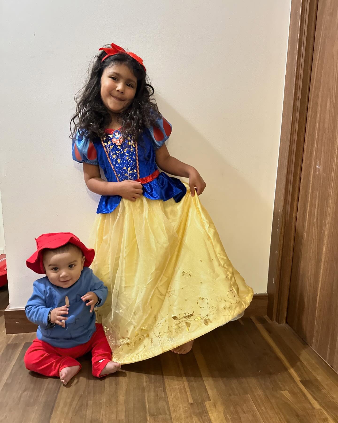 When Paddington met Snow White. Celebrating National Book Day.
My #haribobabys as Snow White and Paddington. Being book worms we love National Book Day, any excuse to dress up and read our favourite books. 📚🥰
We created scenes from the book using our messy play favourites!!! (Even #haribobaby got involved so excited for whats to come)
#nationalbookday #bookworm #dressup #makebelieve #makingmemories #haribobaby