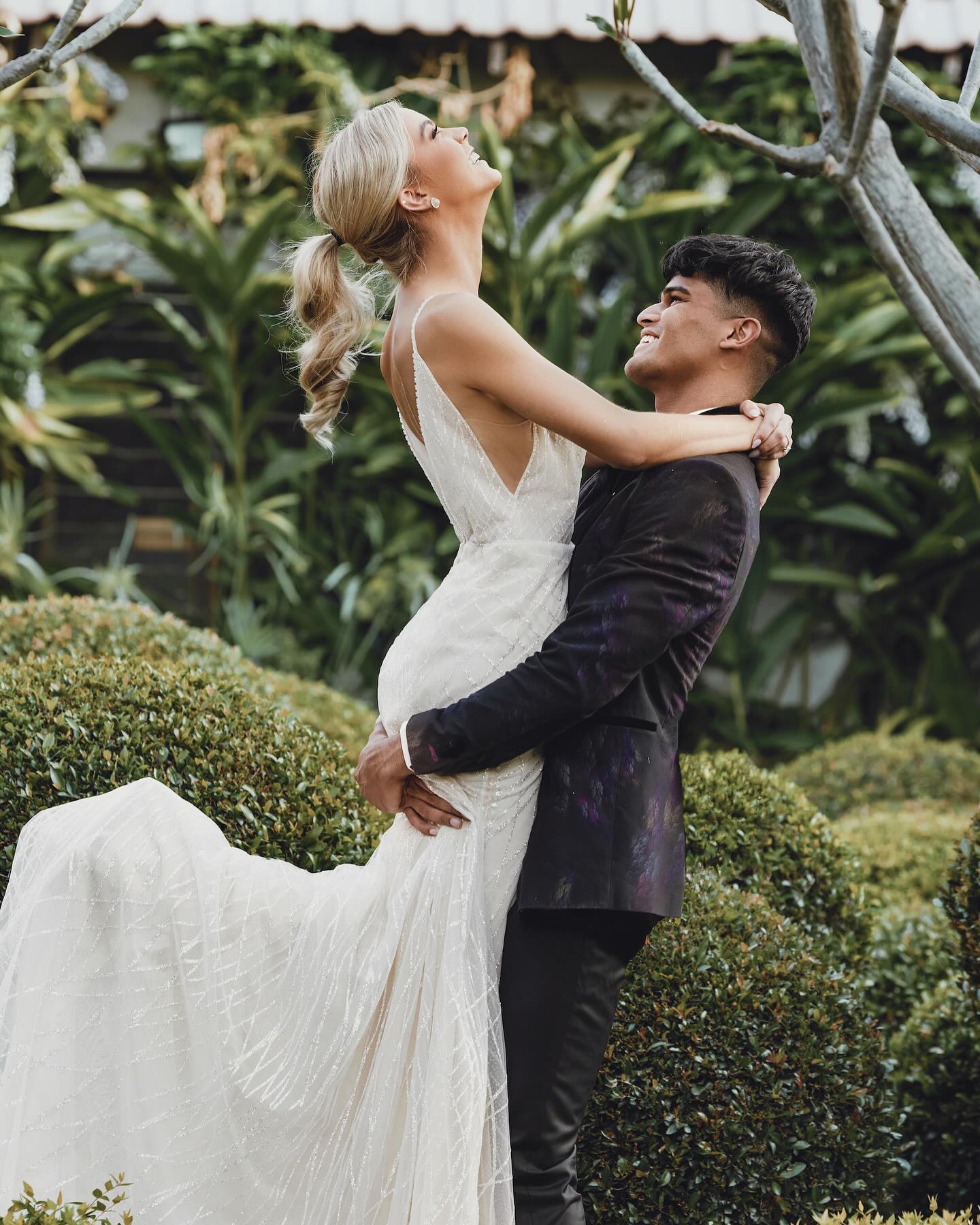 From the exquisite details of your bridal gown to the heartfelt embraces shared with loved ones, @barclaystudios_ has a keen eye for capturing those fleeting moments that make your wedding day truly special. With a blend of artistic vision and technical expertise, each image is carefully composed to tell your unique love story.
With love, 🤍
Estelle
#weddingphotography #photographyartistry #weddingtravels #UnforgettableMoments #bridesandgrooms #weddingsouthafrica #internationalwedding #destinationwedding #destinationweddingplanner #franceweddingplanner #weddingdesigner #brides2024 #brides2025 #luxurywedding
Photography @barclaystudios_
Videography @cinastagestudios_
Planning and Design @enamoredandmotion
Bridal couture @veilbridalcouture
Venue host @veilbridalcouture
Groom suit @mastersuitsa
Stationary @handmadebyjanine
Cake designer @baked_kalerato
Make up artist @artistry_by_dyllan
Hair stylist @fatimaallyurbanchic
Floral designer @skatstudio_.
Rentals and decors @skatstudio_rentals