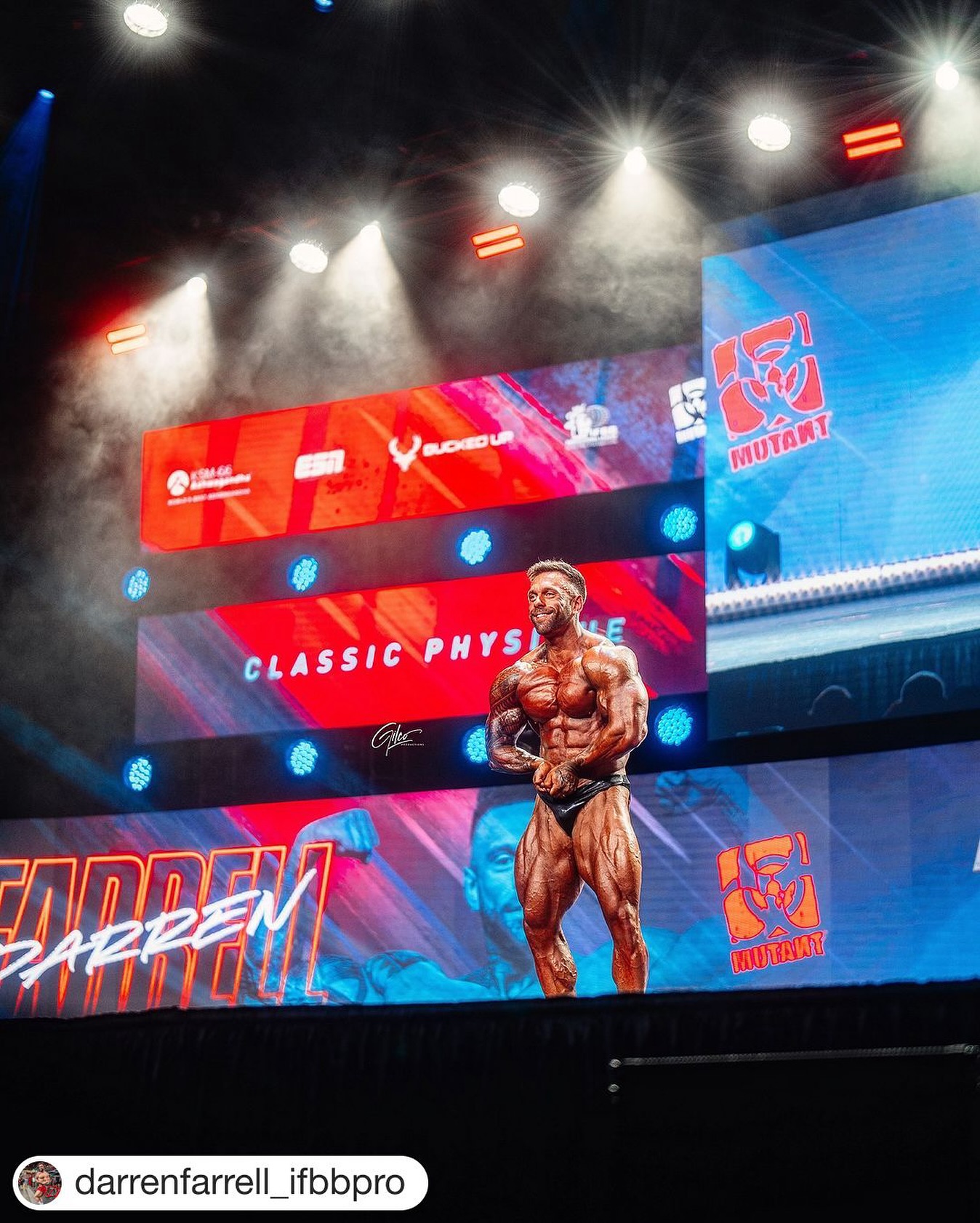 ICONIC 🔥 Such a sick shot of @darrenfarrell_ifbbpro at the @arnoldsports Massive congratulations on an amazing Arnold Classic Debut 💥 #Repost @darrenfarrell_ifbbpro with @get.repost
・・・
A moment I honestly never even dreamt of achieving.
It’s hard sometimes to truly appreciate everything when you are constantly working for more.
I sit here now and think back to 2018 when I did my first pro qualifier as an amateur and placed dead last in my class.
I never even thought I would become a pro bodybuilder let alone 6 years later being able to say I’m an Olympian and I have competed at the Arnold classic Ohio.
The message here is no matter how bad you fail, never give up and always keep working.
More to achieve ➖➖➖➖➖➖➖➖➖➖➖➖➖➖➖➖
⭕️Link in Bio to book in your free consult⭕️
🏆Competition Prep
💪🏼Elite Transformations
💻Online Coaching
➖➖➖➖➖➖➖
@tuffwraps_uk
➖➖➖➖➖➖➖
@officialgasp
➖➖➖➖➖➖➖
#consistency #effort #trainingtips #gethuge #bodybuilding #onlinecoach #roadtoopen #wintheday #beaboutit #arnoldclassic #bankthat #j3ucoaching