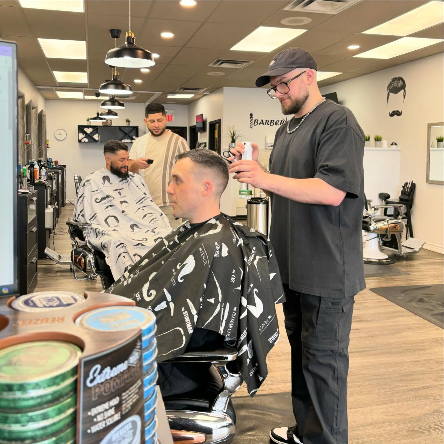 #barber #barbershop #barberlife #haircut #barbershopconnect #fade #hair #barbers #hairstyle #barberlove #wahl #barbering #beard #menshair #hairstyles #andis #barbergang #barberworld #style #barbersinctv #thebarberpost #hairstylist #skinfade #barbearia #barberia #fashion #barbernation #barba #nastybarbers #barberlifestyle💈✂️✅