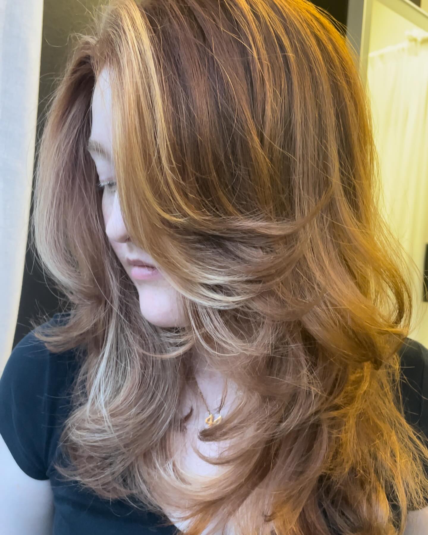 90’s Long layer haircut with face framing highlights and spicy cooper red hair color ✨
Who’s next for this badass haircut 🤩
✨booking in bio
badasshairstylist @ glossgenuis.com
#butterflyhaircut #wolfcuthair
#curtianbangs
#hotgirlshit #glasshair #ucfhairstylist
#orlandohair #orlandohairextensions
#winterspringshair #winterparkhair
#hairstylisthumor #hairdresserhumor
#orlandobalayage #livedinhair #balayagehighlights